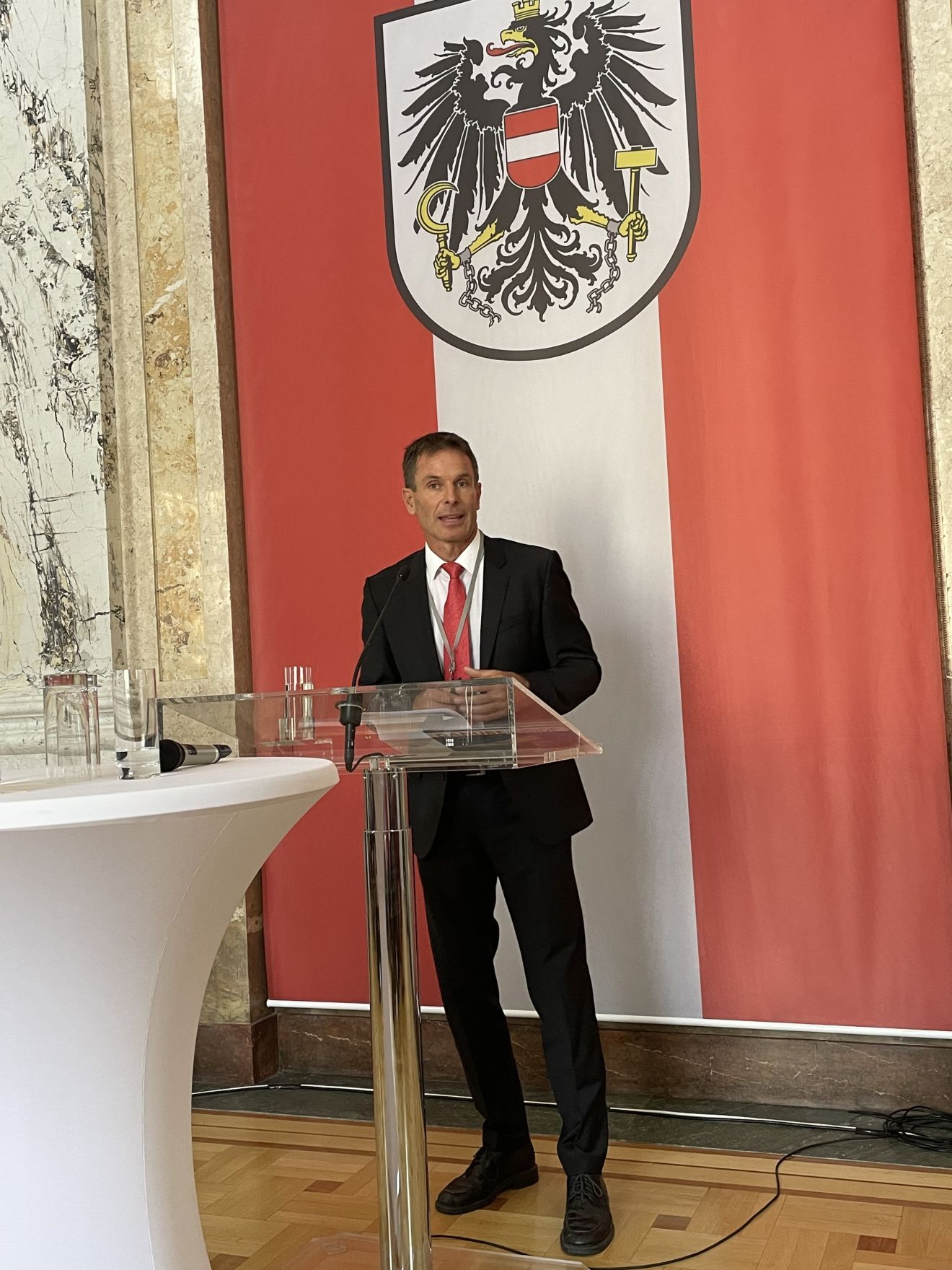 Zur Feier der 40 Jahre Ramsar Konvention in &Ouml;sterreich lud Herr Bundesminister Norbert Totschnig im Marmorsaal im Regierungsgeb&auml;ude ein.