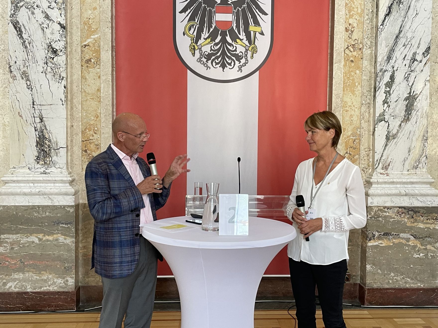 Zur Feier der 40 Jahre Ramsar Konvention in &Ouml;sterreich lud Herr Bundesminister Norbert Totschnig im Marmorsaal im Regierungsgeb&auml;ude ein.