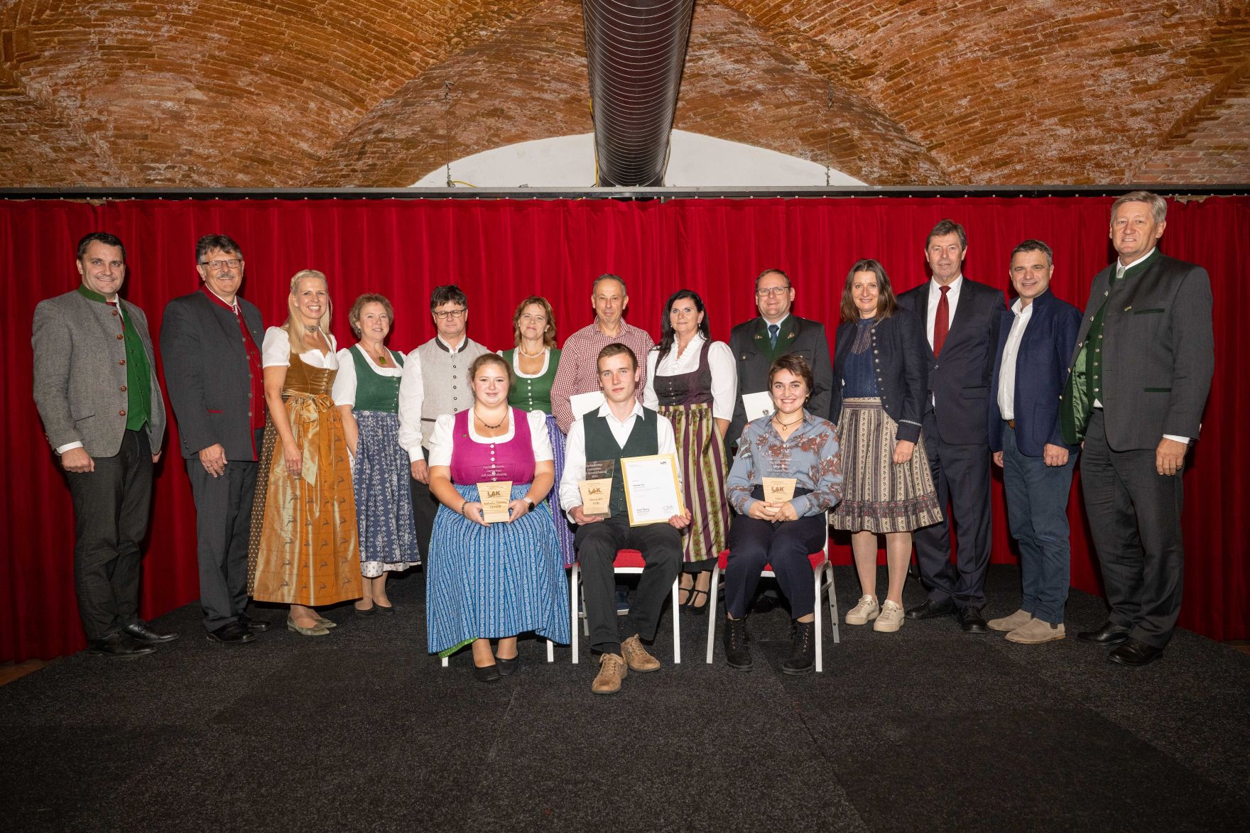 RHP_1217.jpg In Vertretung des Herrn Bundesminister Norbert Totschnig besuchte Herr Generalsekretär Günther Liebl die Ehrungsfeier für ausgezeichnete Lehrlinge in der Landwirtschaft in Salzburg.