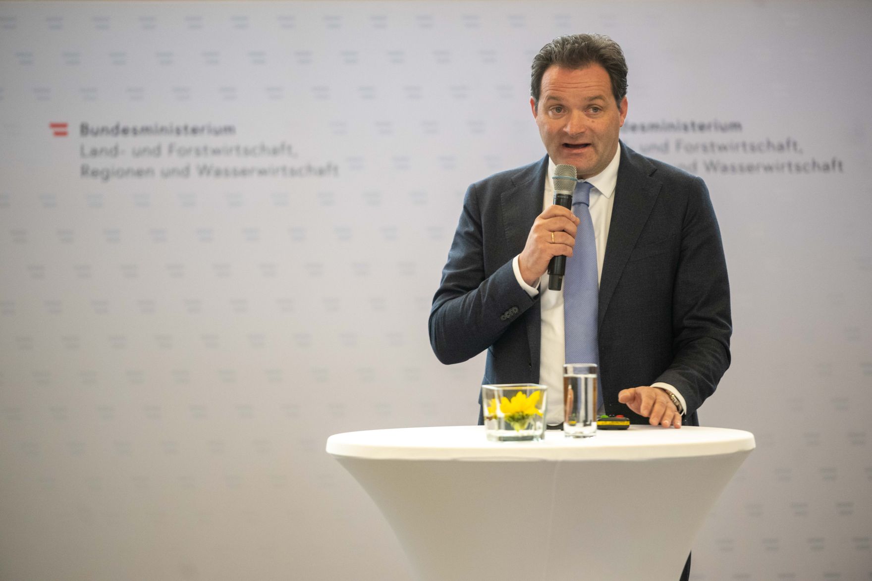 Im Rahmen der RegionIMpuls-Tour besuchte Herr Bundesminister Norbert Totschnig die HBLA Pitzelst&auml;tten in K&auml;rnten.