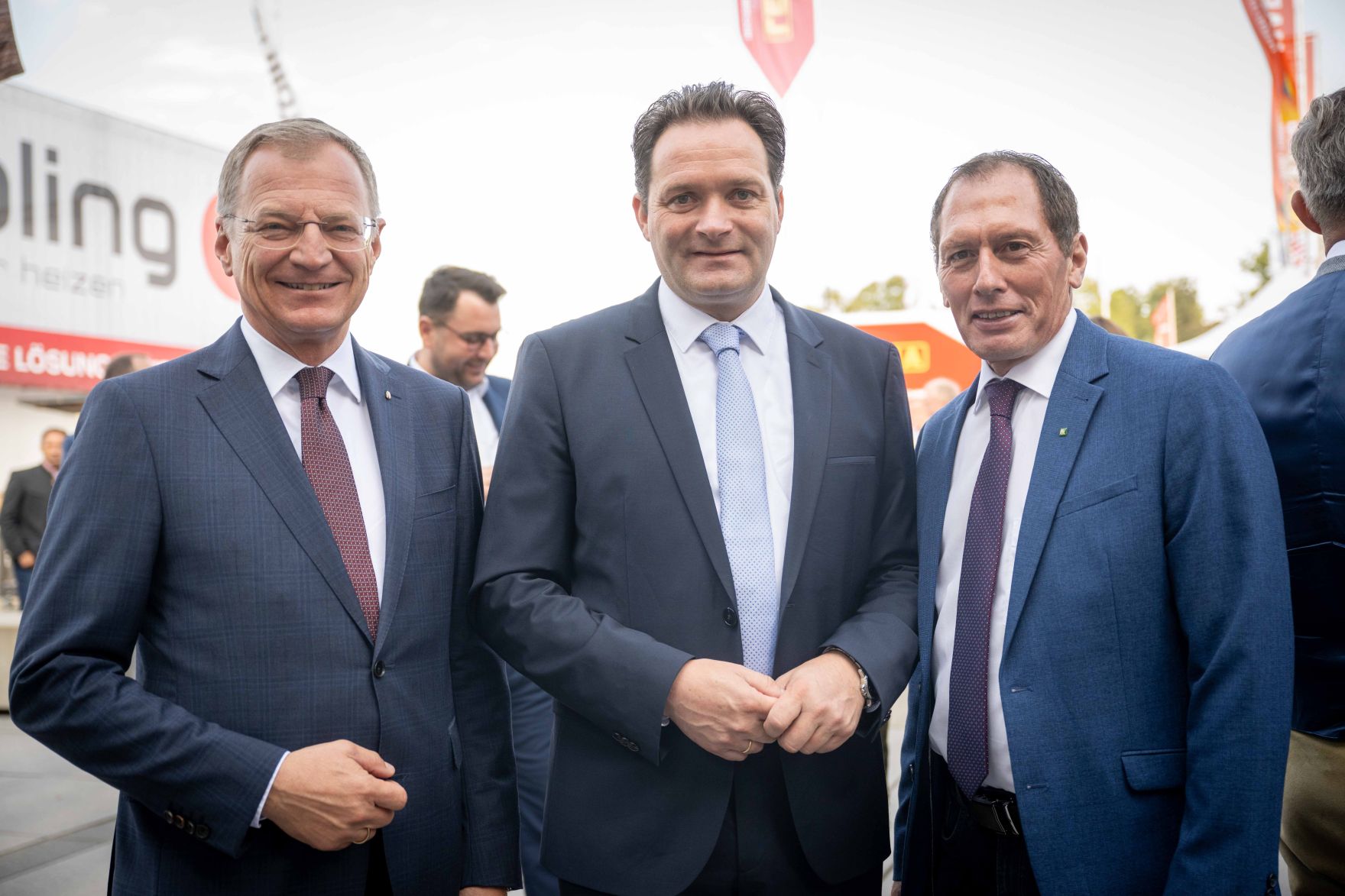 Herr Bundesminister Norbert Totschnig besuchte die Welser Messe 2024. Dabei hielt er eine Er&ouml;ffnungs-Rede und machte einen Rundgang durch das Messegel&auml;nde.