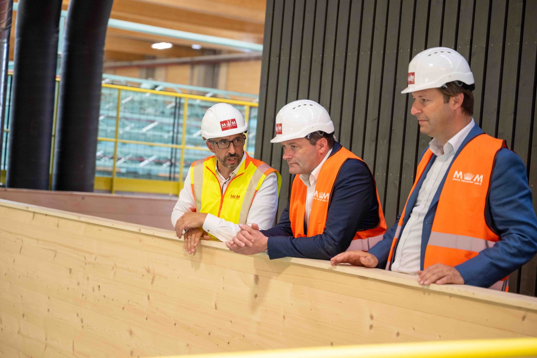 Herr Bundesminister Norbert Totschnig besuchte den Betrieb Mayr Melnhof Holz in Leoben, Steiermark.