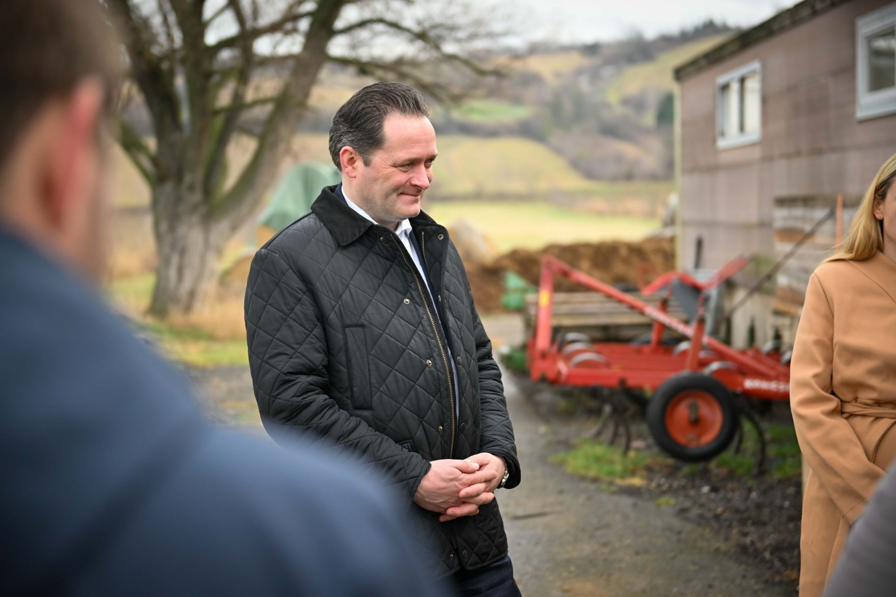 Herr Bundesminister Norbert Totschnig besuchte den Bio Schweinemastbetrieb von Andreas Feiler im Burgenland.