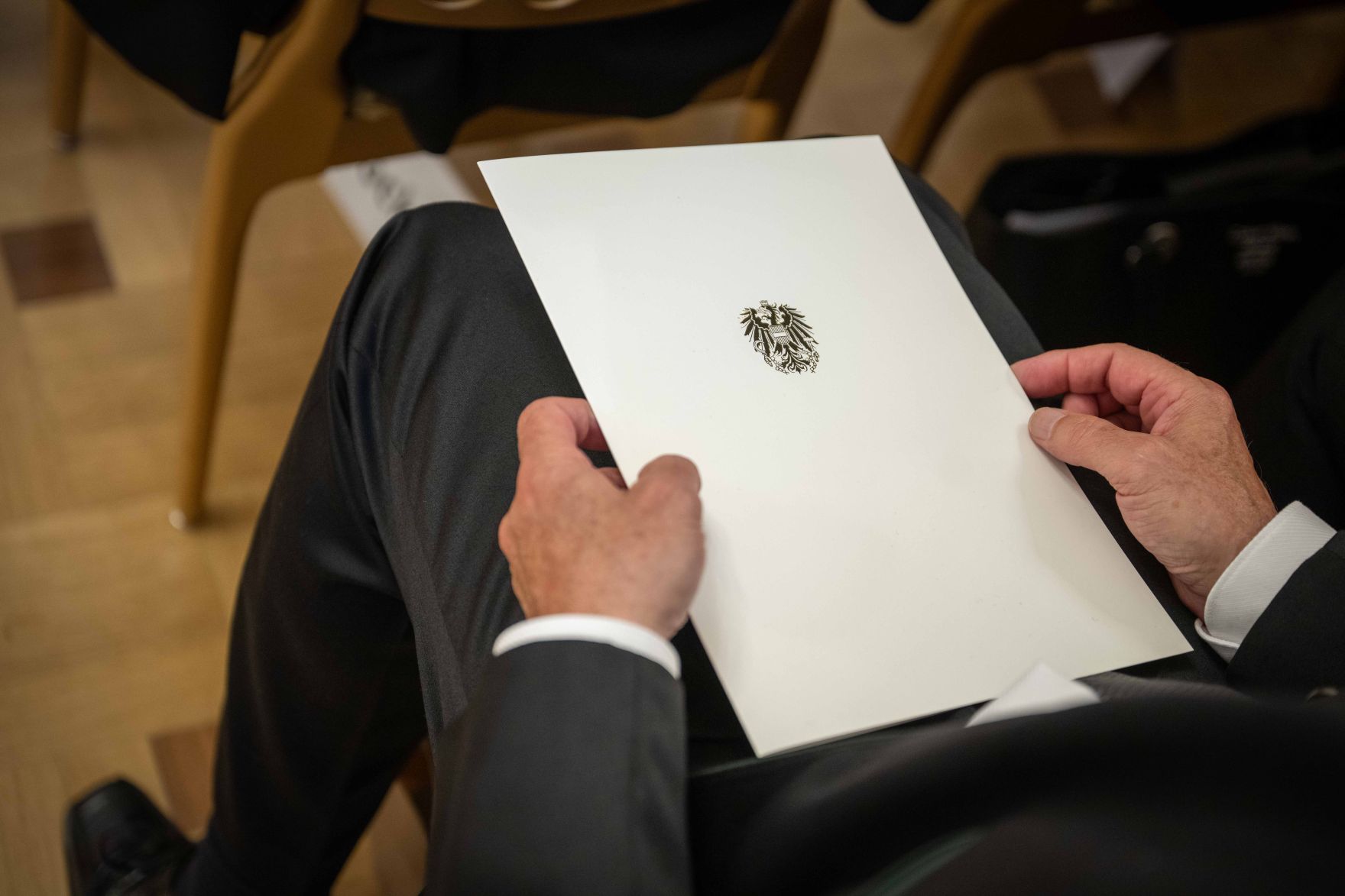 Herr Bundesminister Norbert Totschnig verlieh verschiedene Ehrenzeichen sowie auch Berufstitel im Marmorsaal im Regierungsgeb&auml;ude am Stubenring.