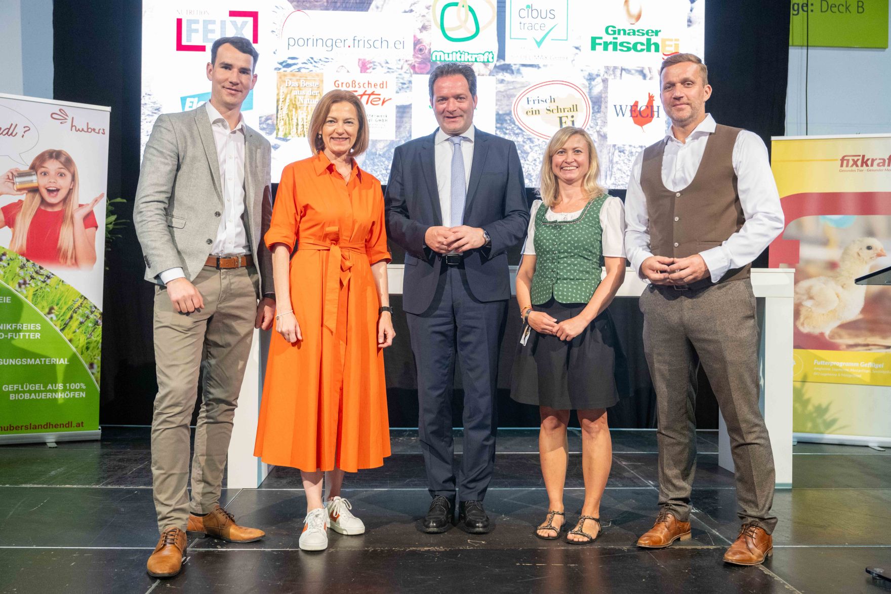 Herr Bundesminister Norbert Totschnig besuchte den Gefl&uuml;gelkongress 2024 in Graz.