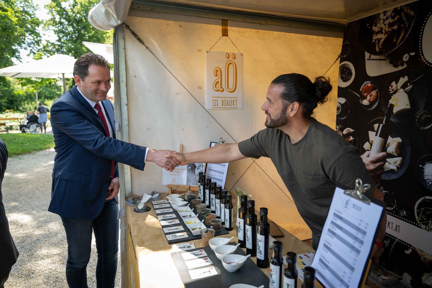 Herr Bundesminister besuchte gemeinsam mit B&uuml;rgermeister der Stadt Wien Michael Ludwig das Genussfestival im Stadtpark.
