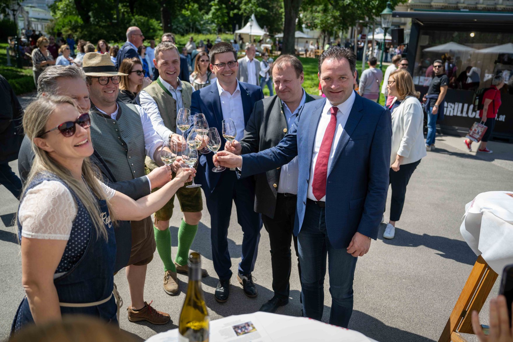 Herr Bundesminister besuchte gemeinsam mit B&uuml;rgermeister der Stadt Wien Michael Ludwig das Genussfestival im Stadtpark.