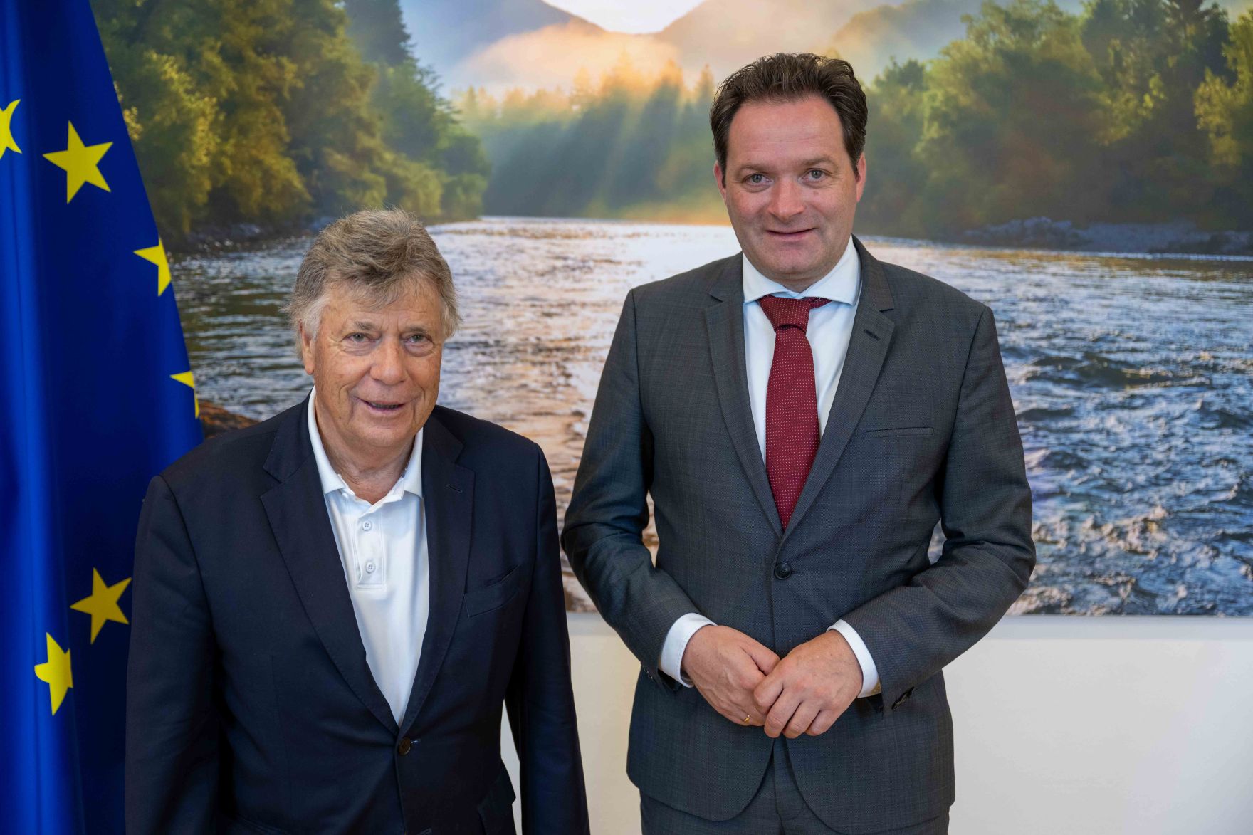 DSC_6229.jpg Prof. Peter Schröcksnadel und Christoph Mahdalik besuchten den Herrn Bundesminister Norbert Totschnig im Regierungsgebäude am Stubenring.