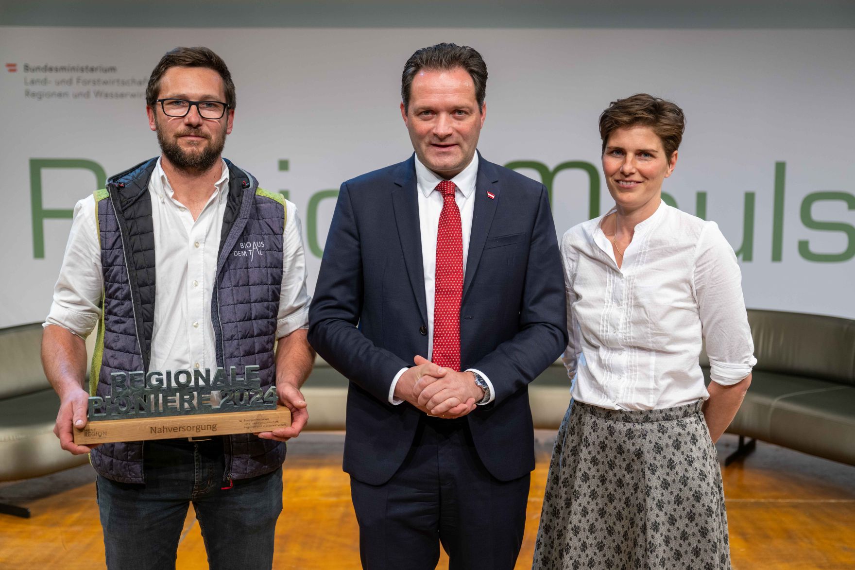DSC_2119.jpg Abschließend zur RegionIMpuls-Tour veranstaltete Herr Bundesminister Norbert Totschnig eine Abschlussveranstaltung in der Burg Perchtoldsdorf