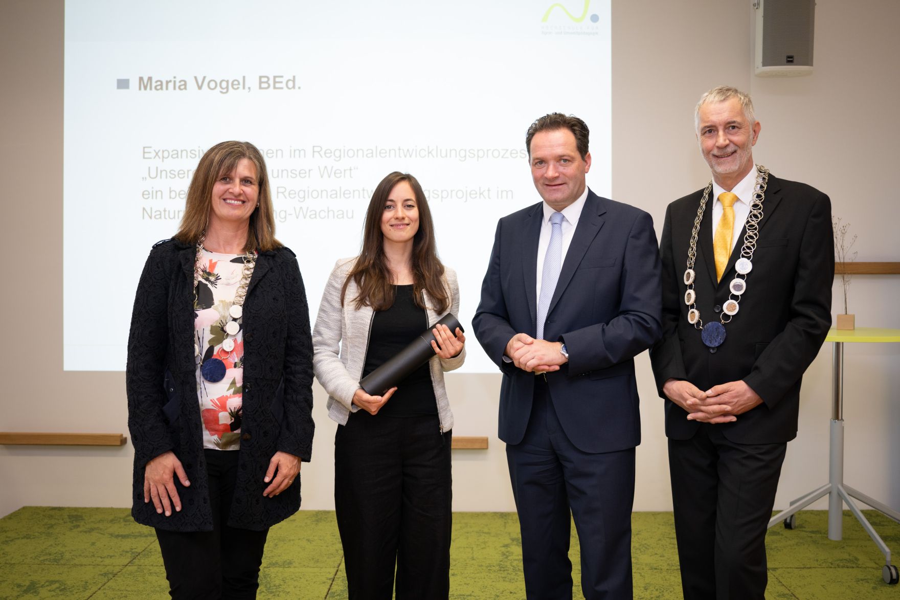Herr Bundesminister Norbert Totschnig besuchte die Sponsionsfeier an der Hochschule f&uuml;r Agrar- und Umweltp&auml;dagogik.