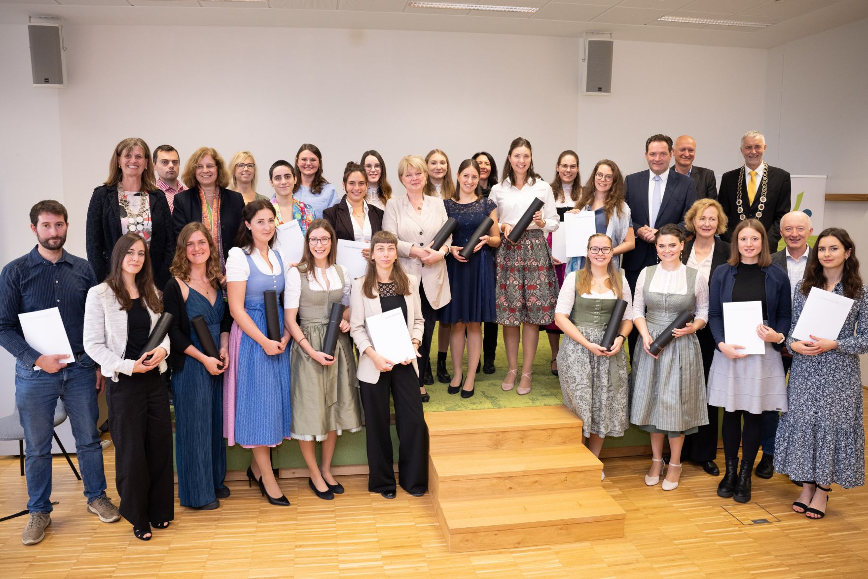 Herr Bundesminister Norbert Totschnig besuchte die Sponsionsfeier an der Hochschule f&uuml;r Agrar- und Umweltp&auml;dagogik.