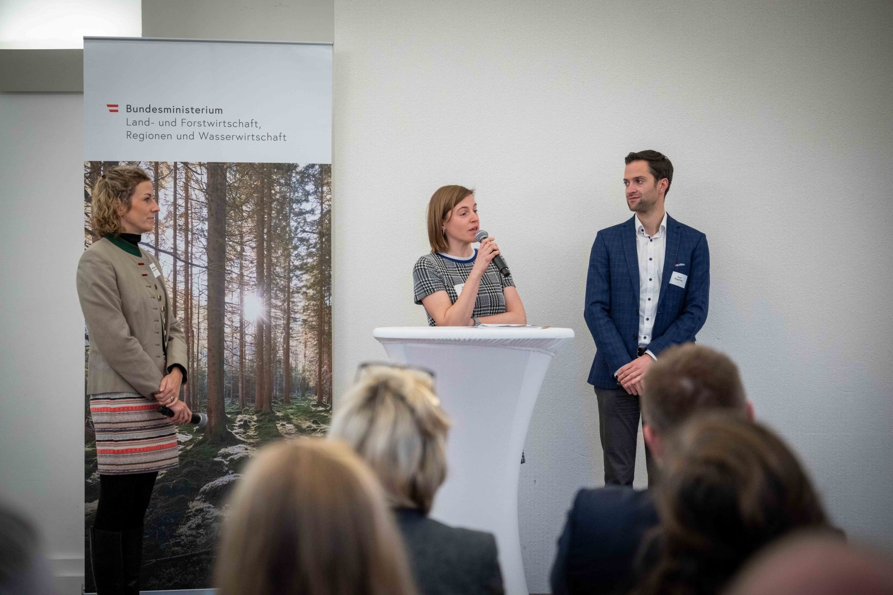 Der woodCircle &bdquo;Gemeinsam die Zukunft der &Ouml;sterreichischen Holzinitiative gestalten und Erfolge feiern&ldquo; fand am 21. Oktober 2024 im Schloss Sch&ouml;nbrunn statt.