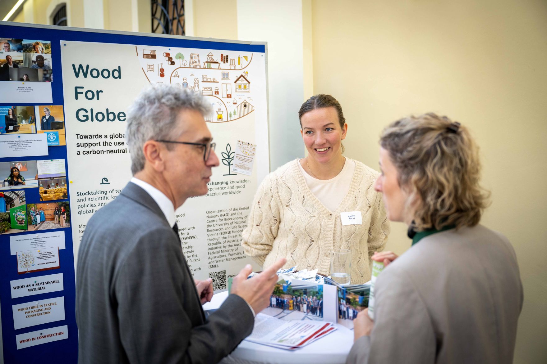 Der woodCircle &bdquo;Gemeinsam die Zukunft der &Ouml;sterreichischen Holzinitiative gestalten und Erfolge feiern&ldquo; fand am 21. Oktober 2024 im Schloss Sch&ouml;nbrunn statt.
