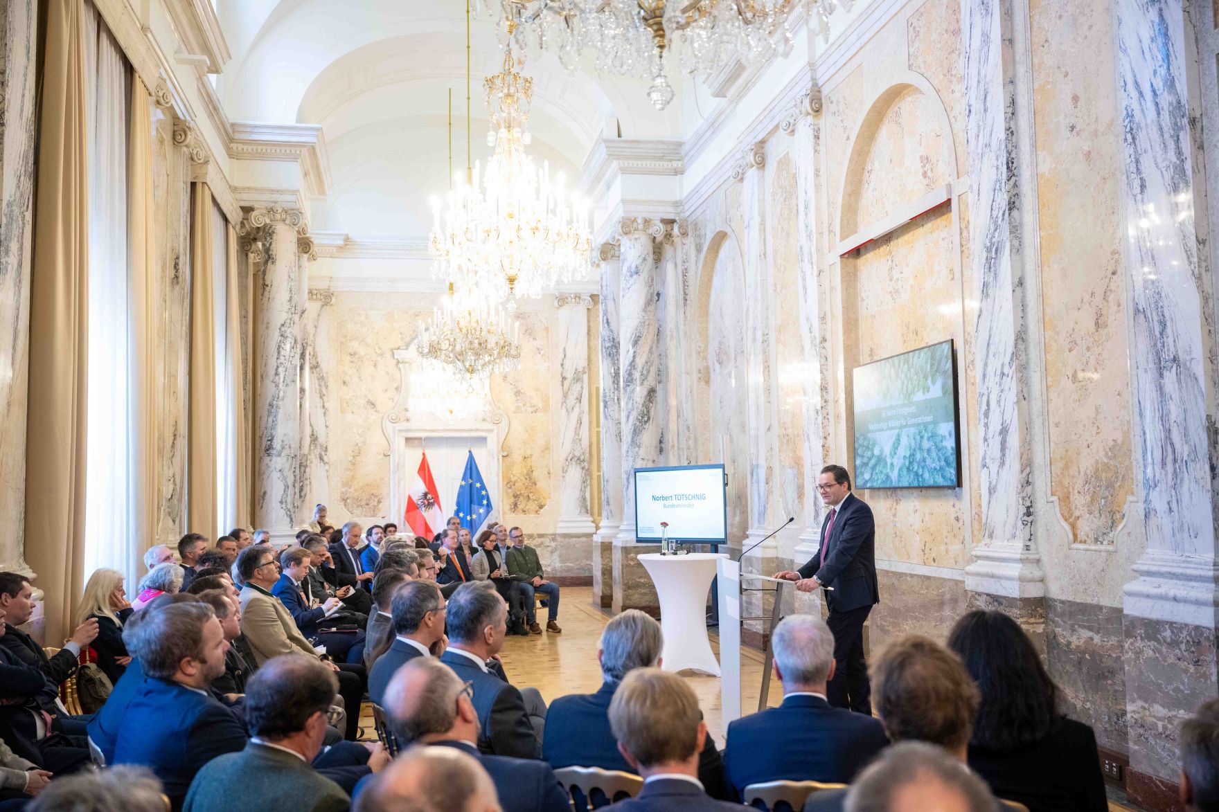 Bei der Veranstaltung &quot;50 Jahre Forstgesetz&quot; wurde die Wichtigkeit der nachhaltigen Waldbewirtschaftung in &Ouml;sterreich unterstrichen.