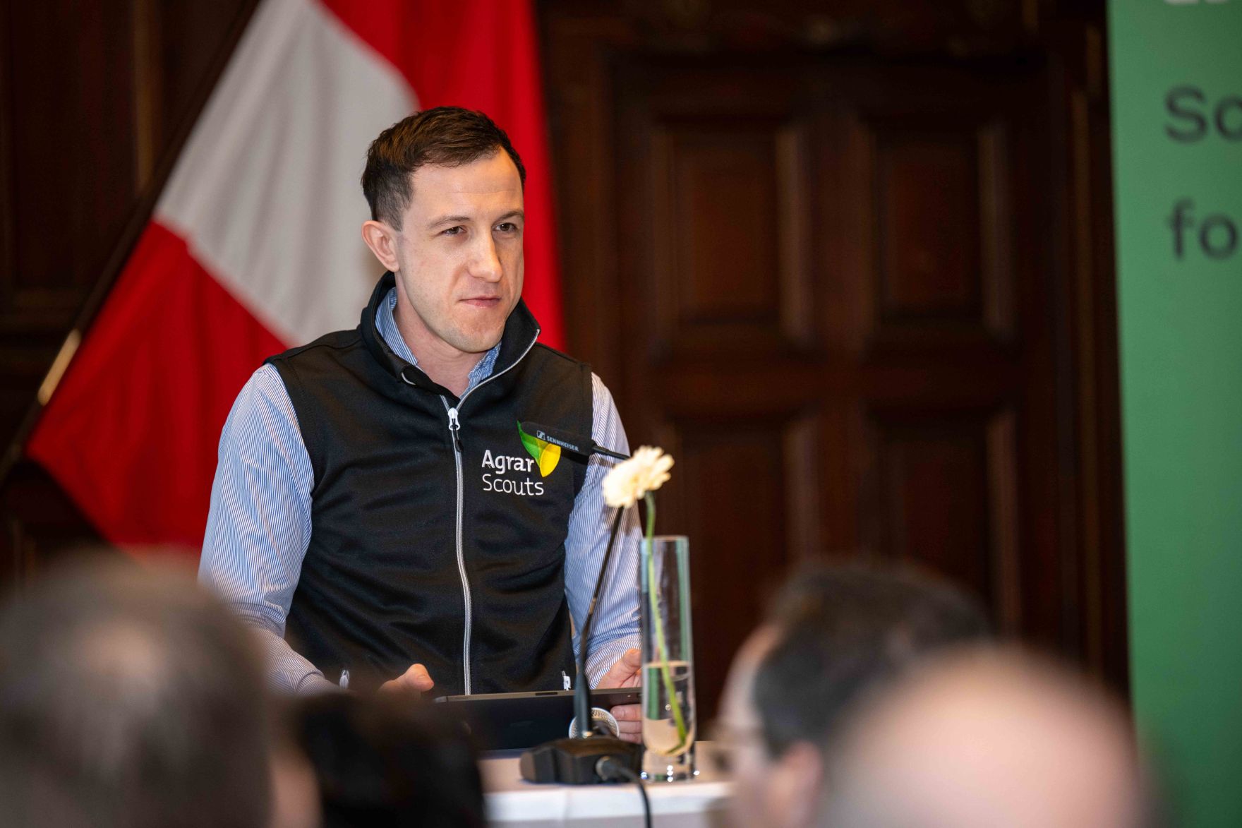 Die Bio-Enquete 2025 widmet sich den aktuellen und zuk&uuml;nftigen Herausforderungen der biologischen Landwirtschaft in &Ouml;sterreich, stellt dabei jedoch die Zukunfts- und Erfolgschancen in den Mittelpunkt.