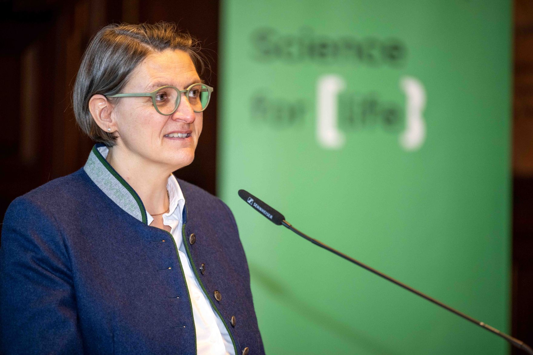 Die Bio-Enquete 2025 widmet sich den aktuellen und zuk&uuml;nftigen Herausforderungen der biologischen Landwirtschaft in &Ouml;sterreich, stellt dabei jedoch die Zukunfts- und Erfolgschancen in den Mittelpunkt.