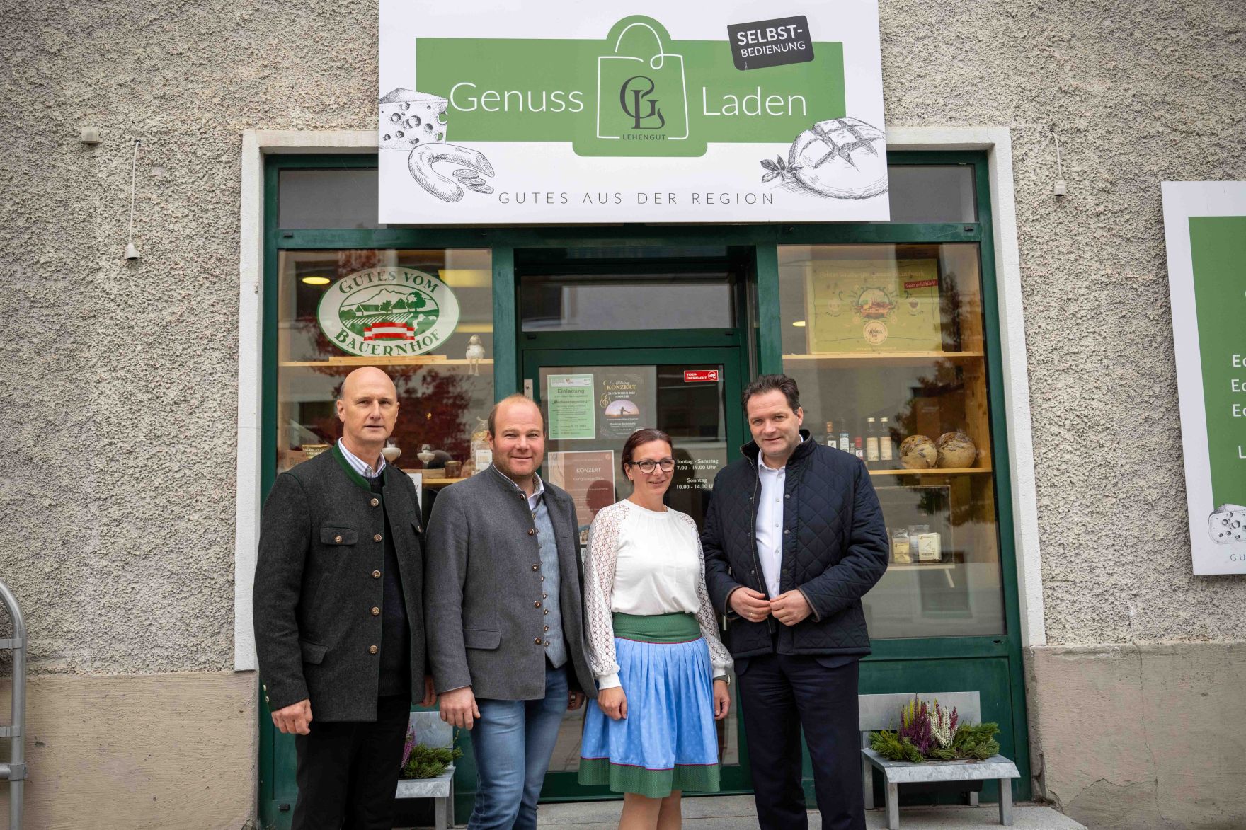 Herr Bundesminister Norbert Totschnig besichtigte den Genussladen Lehengut und den Hof Lehengut der Familie Laner in Werfen, Salzburg.