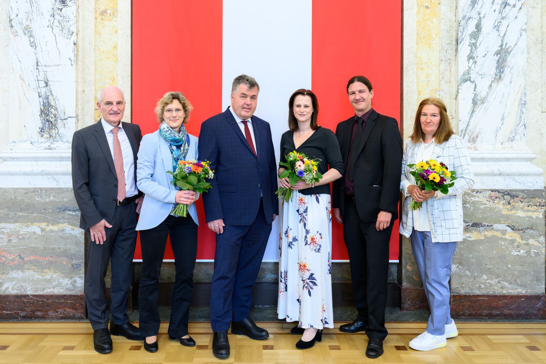 Im Marmorsaal im Regierungsgeb&auml;ude am Stubenring wurden Ehrenzeichen verliehen.
