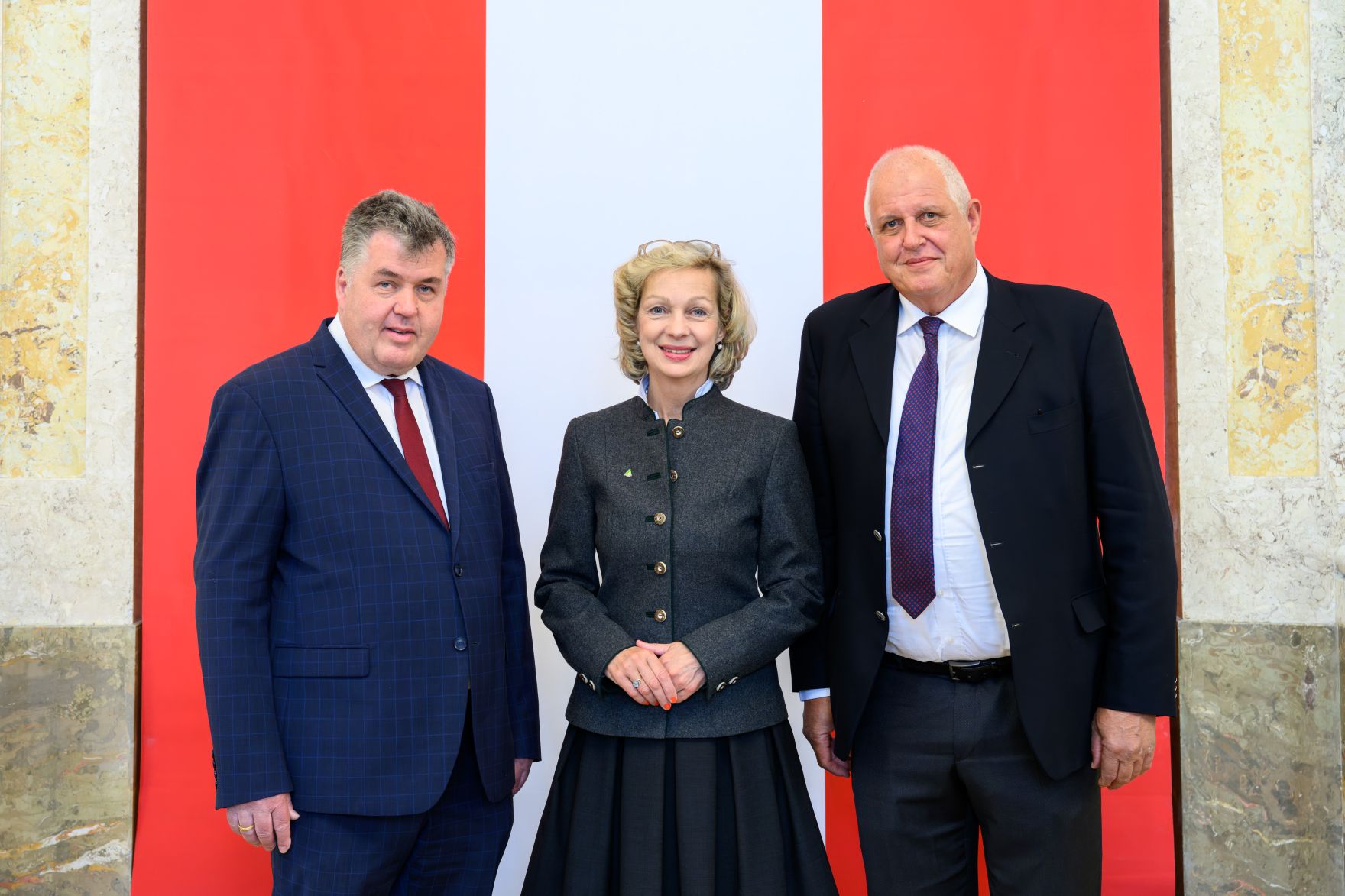 Im Marmorsaal im Regierungsgeb&auml;ude am Stubenring wurden Ehrenzeichen verliehen.