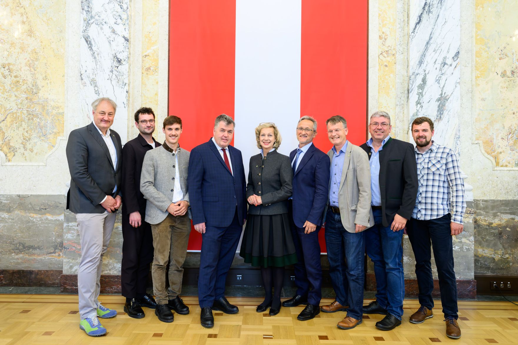 Im Marmorsaal im Regierungsgeb&auml;ude am Stubenring wurden Ehrenzeichen verliehen.