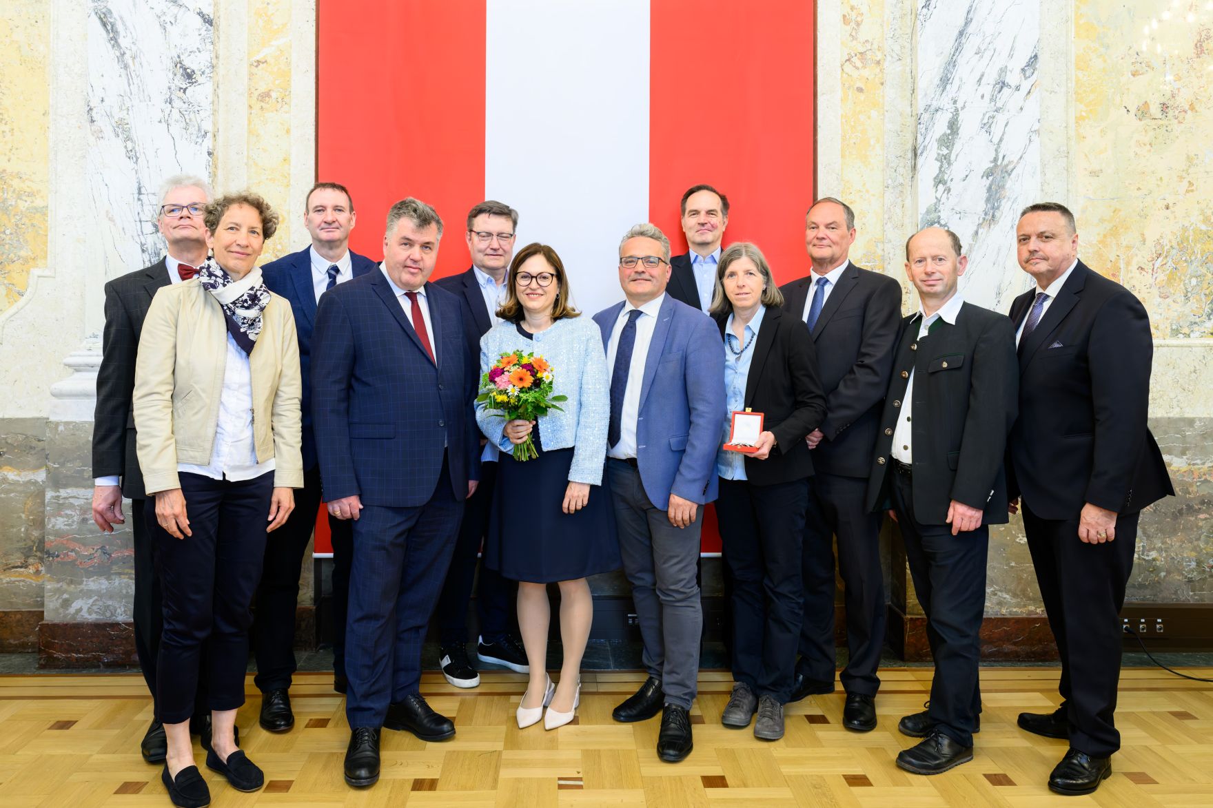 Im Marmorsaal im Regierungsgeb&auml;ude am Stubenring wurden Ehrenzeichen verliehen.