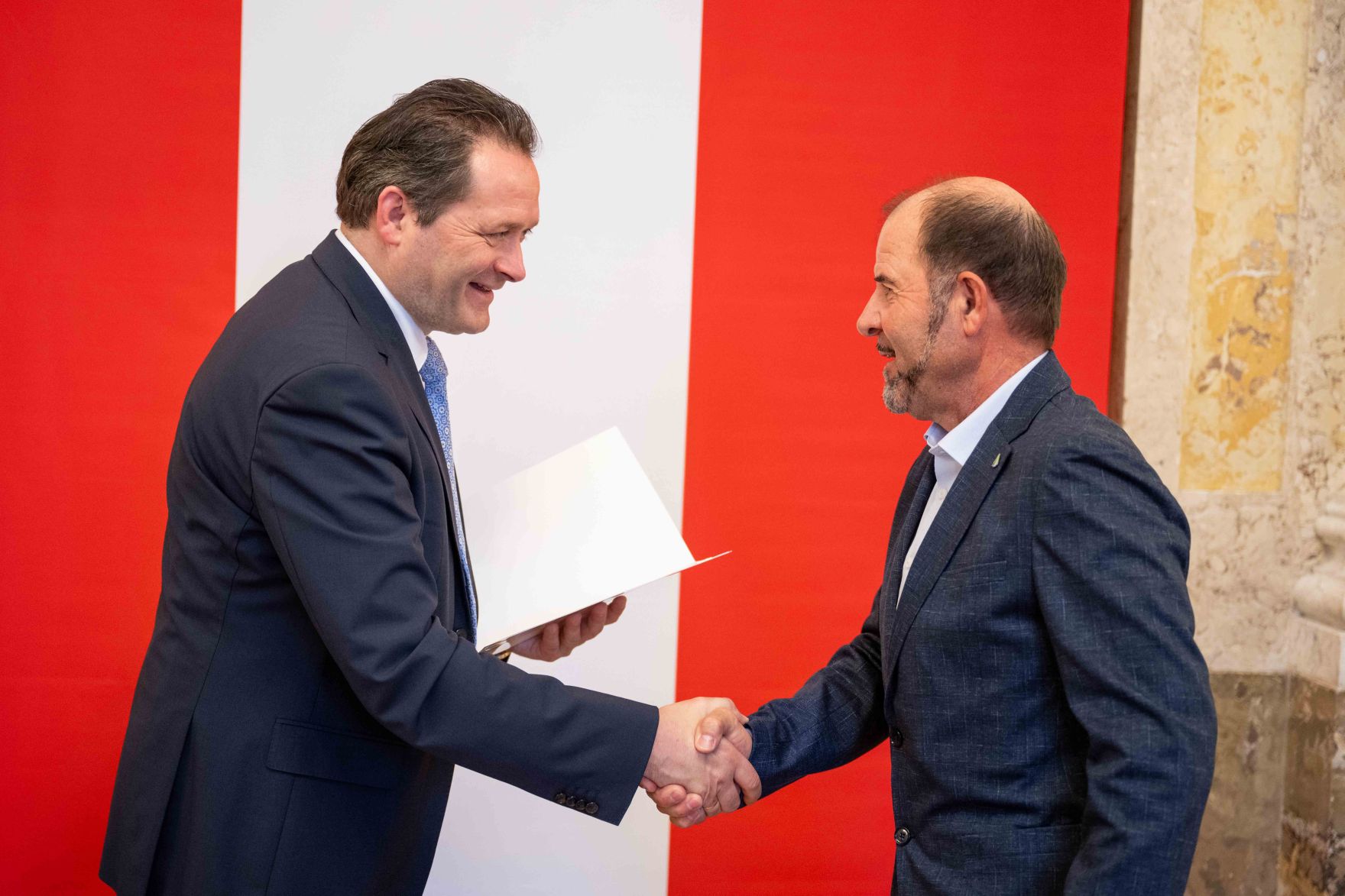 Herr Bundesminister Norbert Totschnig verlieh am 30. Oktober 2025 im Auftrage von Herrn Bundespr&auml;sidenten Alexander Van der Bellen Ehrenzeichen und Berufstitel an verdiente Pers&ouml;nlichkeiten seines Ressorts. Die Verleihung fand im Marmorsaal des Regierungsgeb&auml;udes am Stubenring 1 in Wien statt.