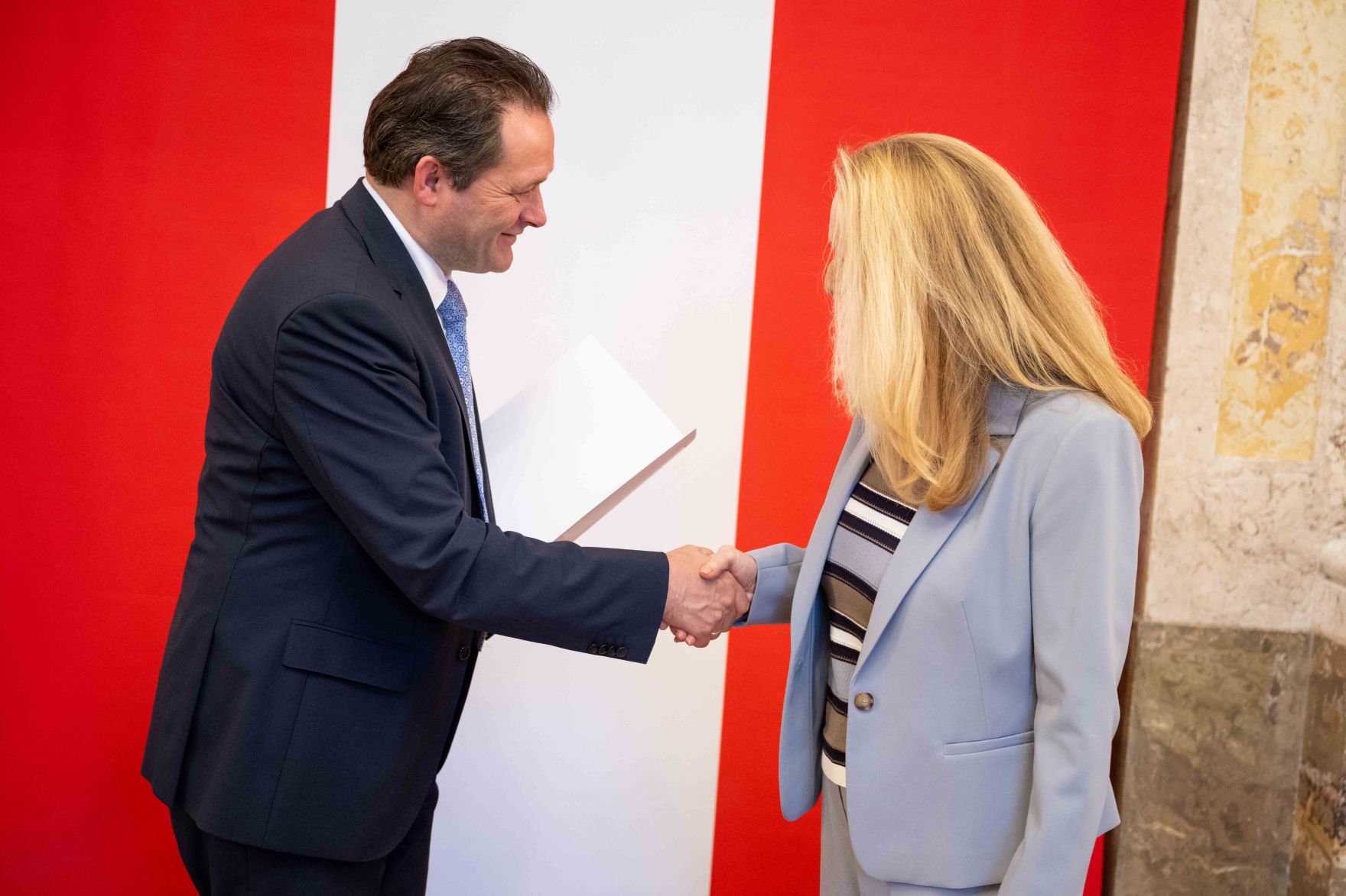 Herr Bundesminister Norbert Totschnig verlieh am 30. Oktober 2025 im Auftrage von Herrn Bundespr&auml;sidenten Alexander Van der Bellen Ehrenzeichen und Berufstitel an verdiente Pers&ouml;nlichkeiten seines Ressorts. Die Verleihung fand im Marmorsaal des Regierungsgeb&auml;udes am Stubenring 1 in Wien statt.