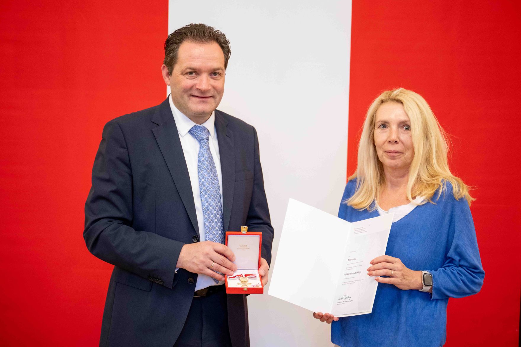 Herr Bundesminister Norbert Totschnig verlieh am 30. Oktober 2025 im Auftrage von Herrn Bundespr&auml;sidenten Alexander Van der Bellen Ehrenzeichen und Berufstitel an verdiente Pers&ouml;nlichkeiten seines Ressorts. Die Verleihung fand im Marmorsaal des Regierungsgeb&auml;udes am Stubenring 1 in Wien statt.