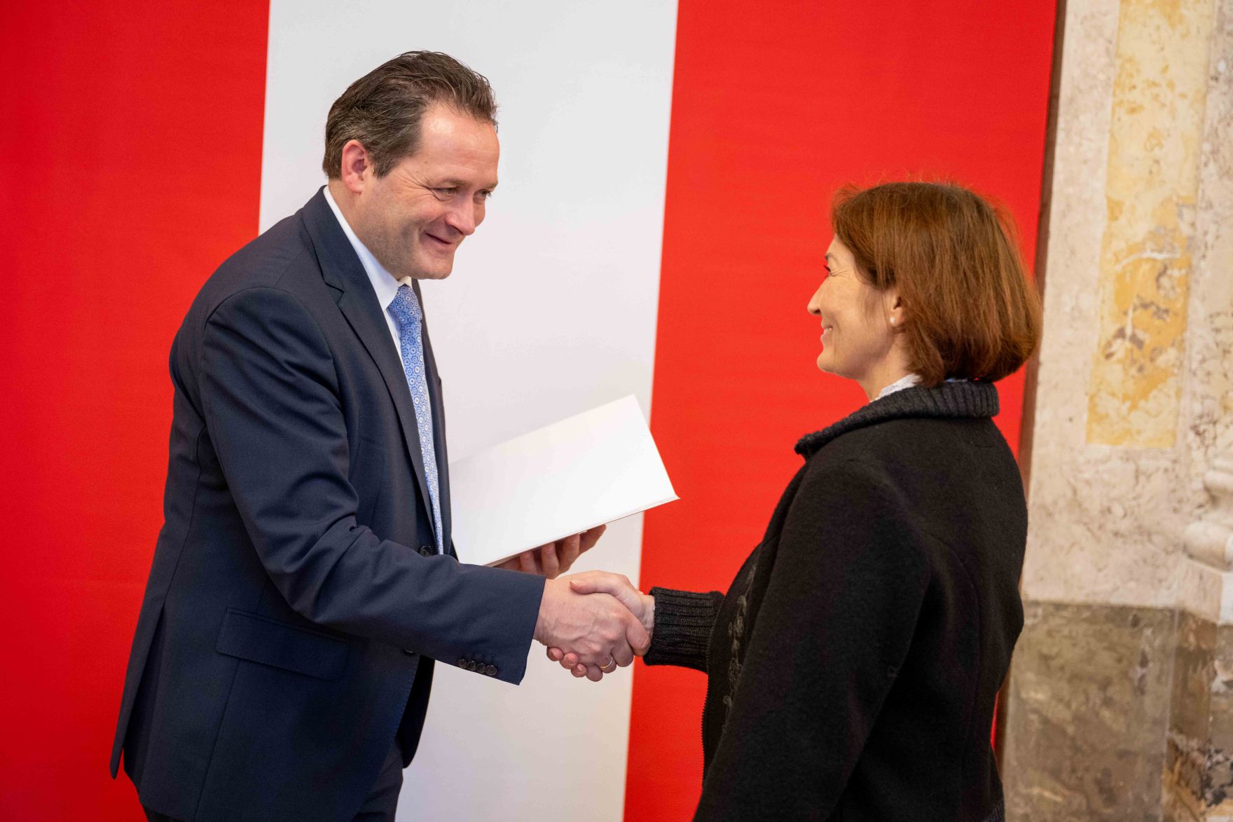 Herr Bundesminister Norbert Totschnig verlieh am 30. Oktober 2025 im Auftrage von Herrn Bundespr&auml;sidenten Alexander Van der Bellen Ehrenzeichen und Berufstitel an verdiente Pers&ouml;nlichkeiten seines Ressorts. Die Verleihung fand im Marmorsaal des Regierungsgeb&auml;udes am Stubenring 1 in Wien statt.