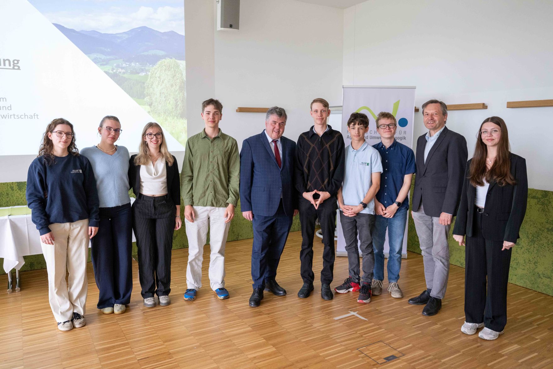 Als Vertretung des Herrn Bundesminister Norbert Totschnig besuchte Herr Generalsekret&auml;r Abentung die Veranstaltung Europasch&uuml;lerInnenTag an der HAUP in Wien