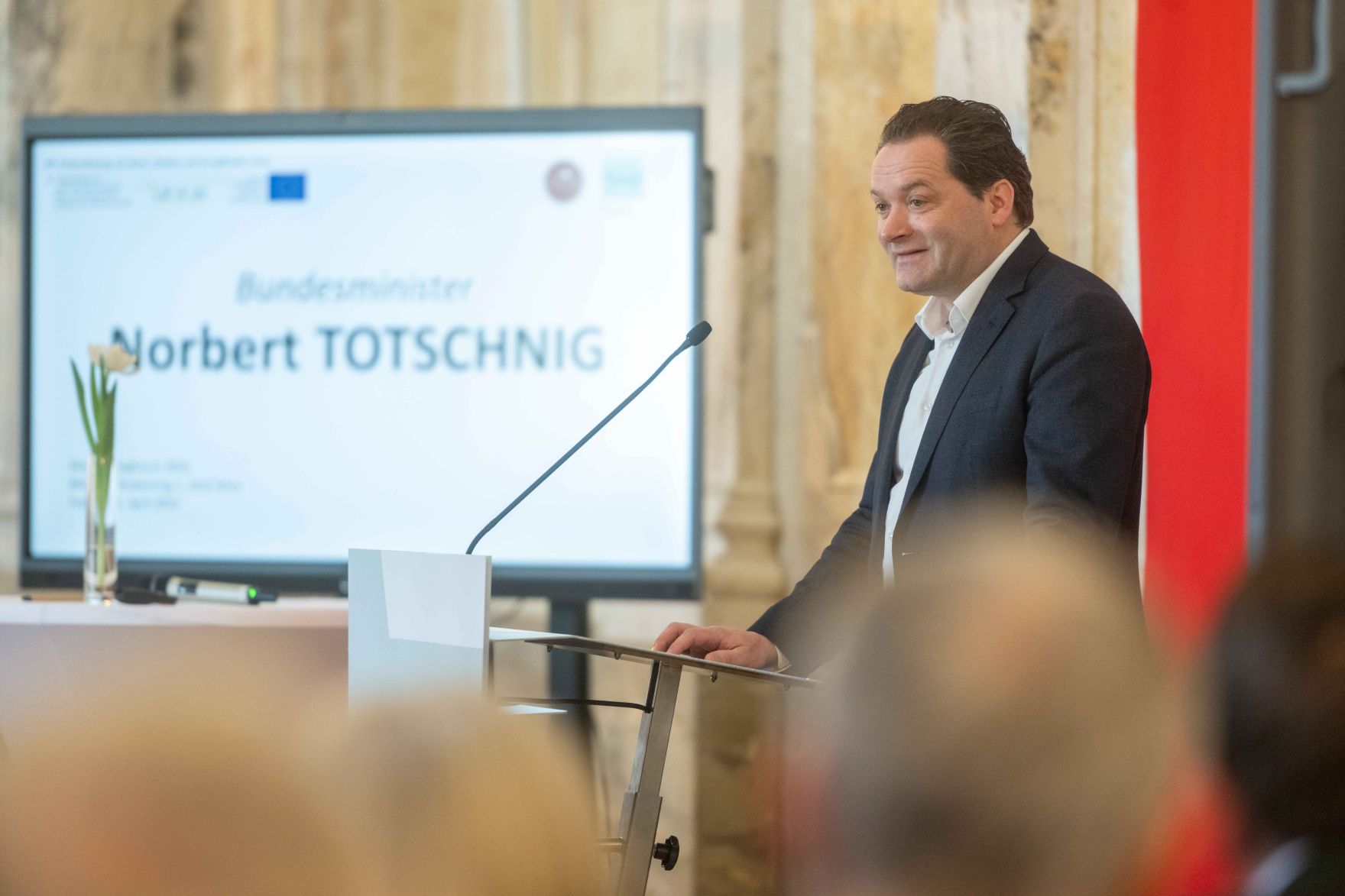 DSC_6948.jpg Herr Bundesminister Norbert Totschnig besuchte die Veranstaltung "Moor-Dialog" im Marmorsaal im Regierungsgebäude am Stubenring.