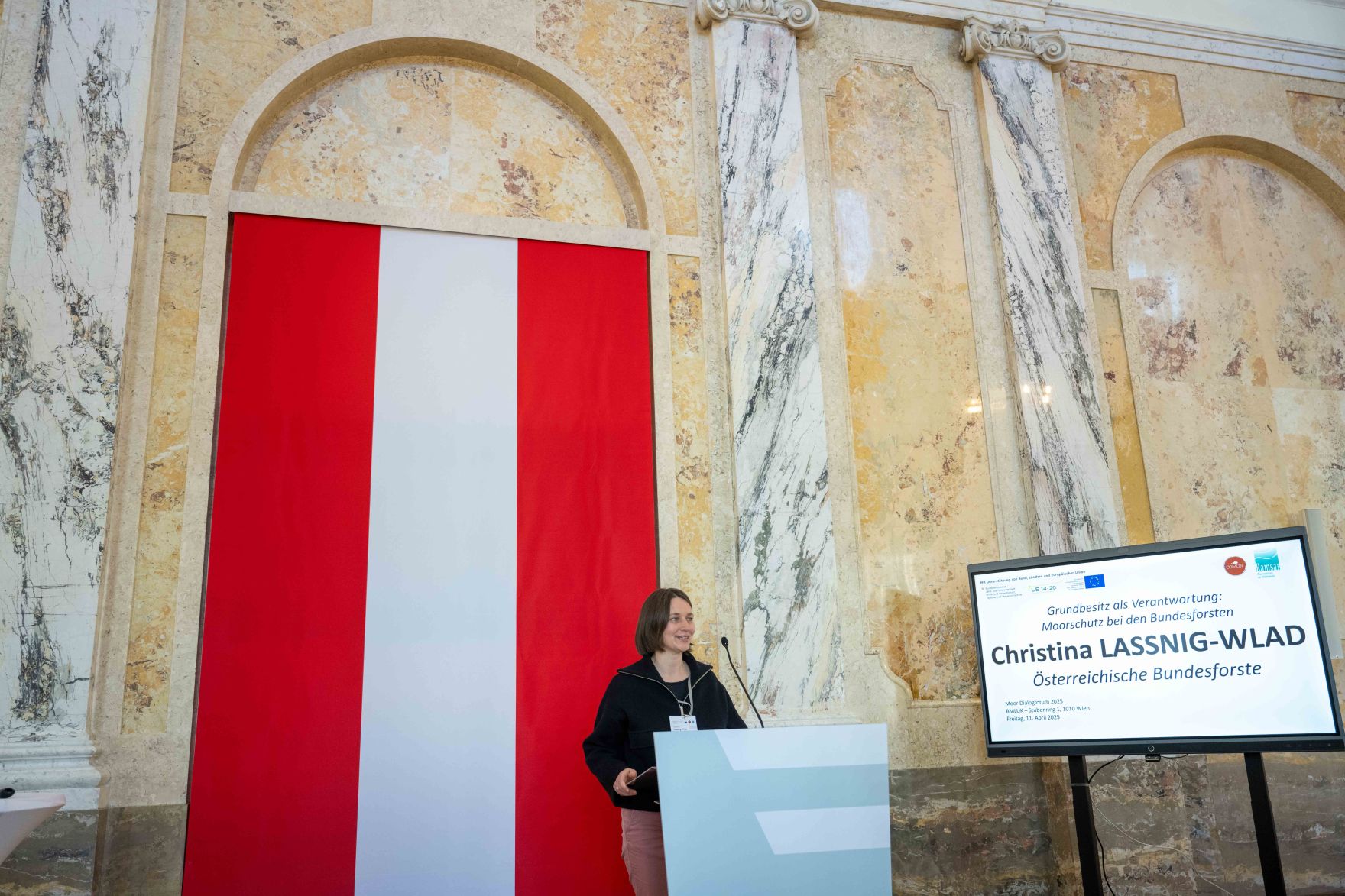 DSC_7520.jpg Herr Bundesminister Norbert Totschnig besuchte die Veranstaltung "Moor-Dialog" im Marmorsaal im Regierungsgebäude am Stubenring.