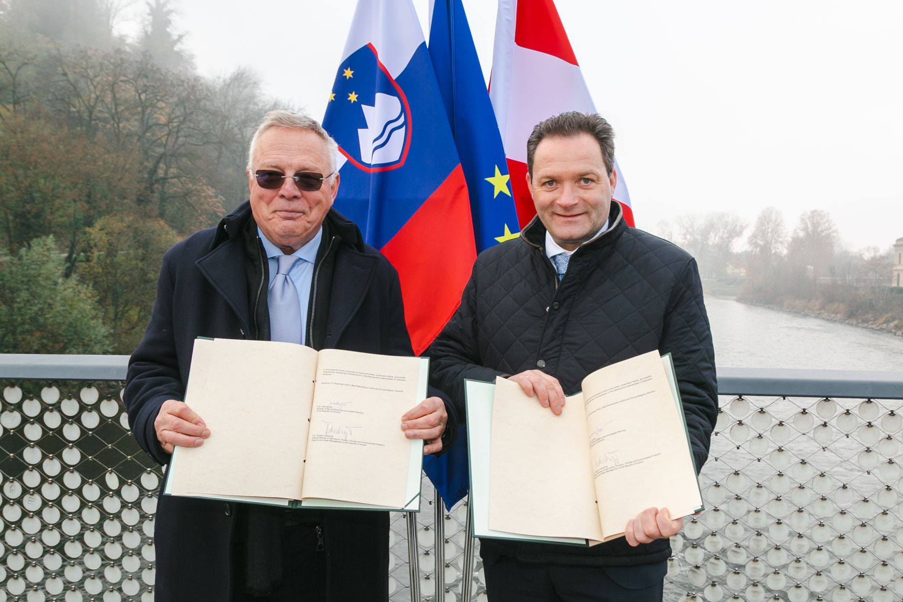&Ouml;sterreich und Slowenien bekr&auml;ftigen ihre enge Zusammenarbeit zum Schutz und zur nachhaltigen Entwicklung der Grenzmur. Mit der Unterzeichnung der gemeinsamen Ministerdeklaration &bdquo;goMURra&ldquo; setzen beide L&auml;nder ein starkes Zeichen f&uuml;r gelebte Nachbarschaft, intakte Natur und nachhaltige Gew&auml;sserentwicklung.