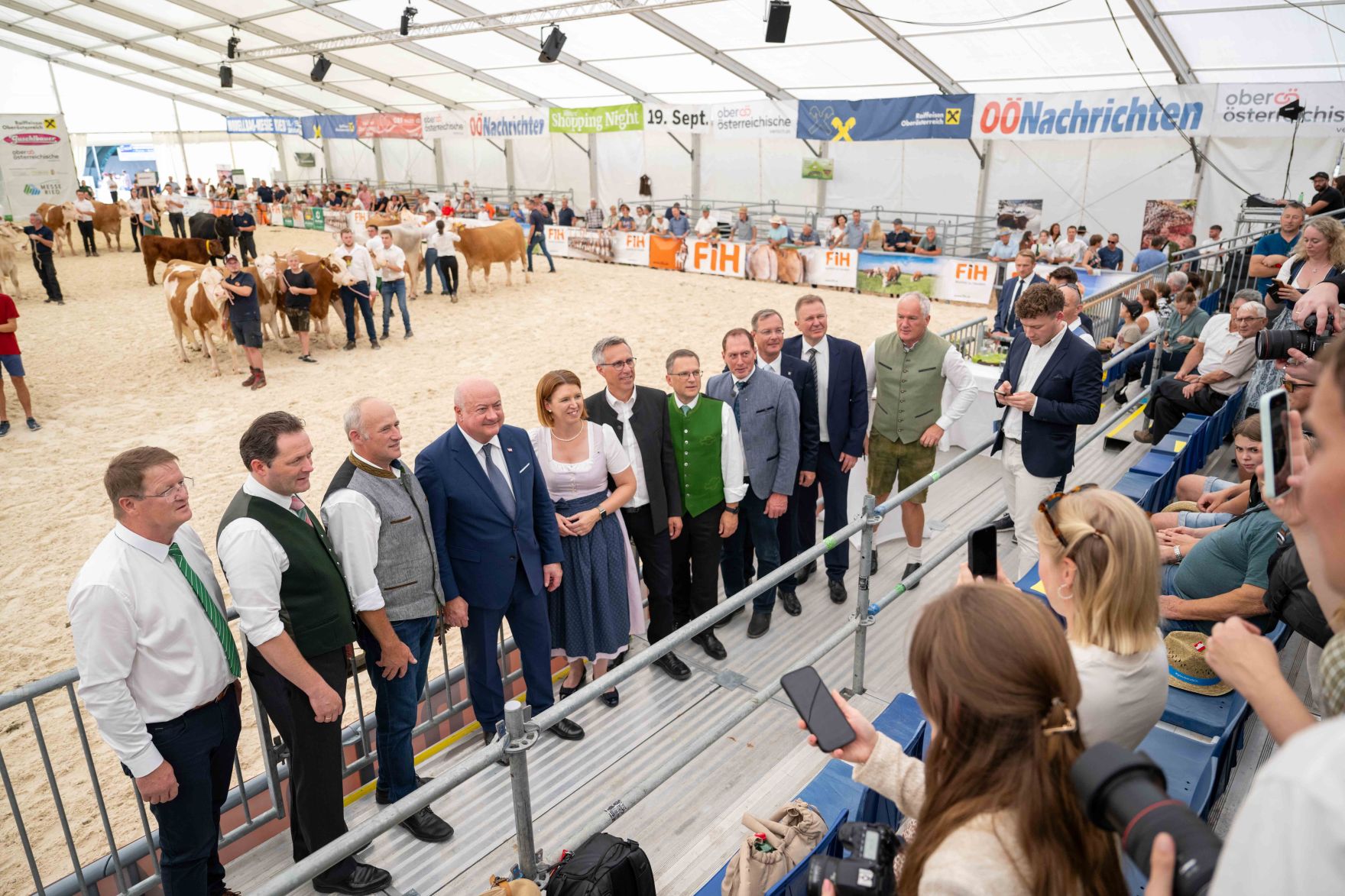DSC_8413.jpg Herr Bundesminister Norbert Totschnig besuchte die Rieder Messe. Beginn war die offizielle Eröffnung und es folgte ein Rundgang mit Bundeskanzler Christian Stocker.