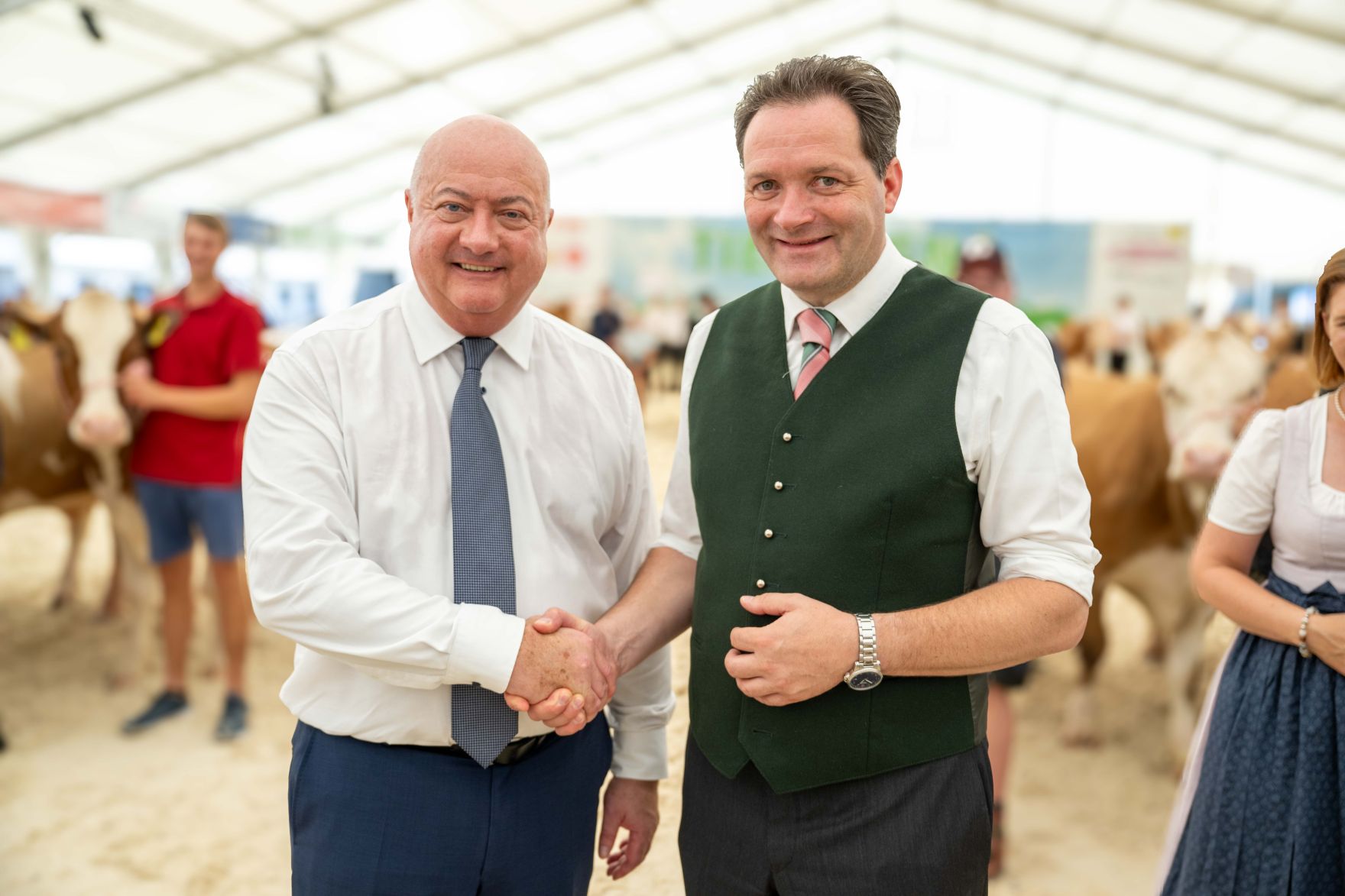 Herr Bundesminister Norbert Totschnig besuchte die Rieder Messe. Beginn war die offizielle Er&ouml;ffnung und es folgte ein Rundgang mit Bundeskanzler Christian Stocker.