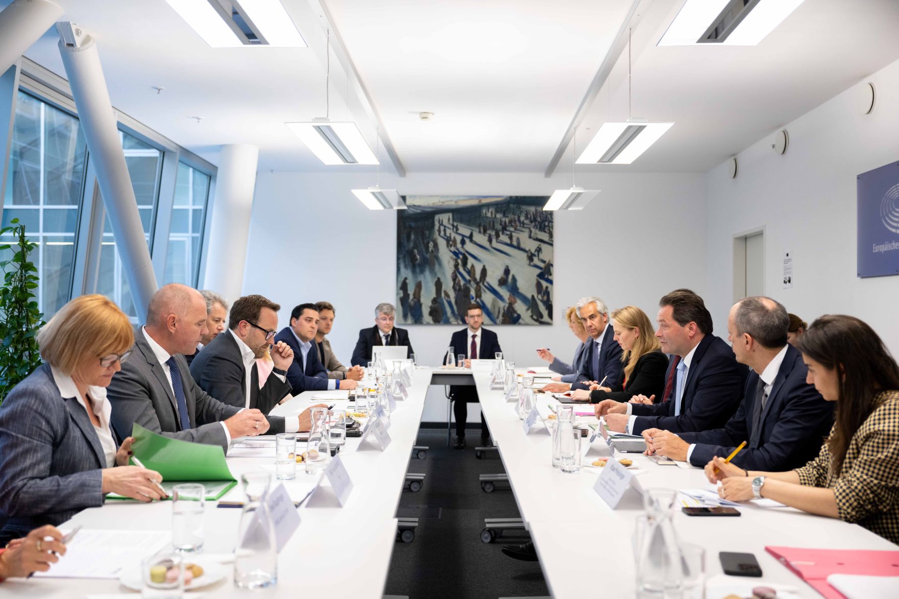 DSC_1392.jpg Im Vorfeld des Austrian World Summit 2025 luden Umwelt- und Klimaminister Norbert Totschnig und die Wirtschaftskammer Österreich zu einem exklusiven Wirtschaftsroundtable mit EU-Klimakommissar Wopke Hoekstra.