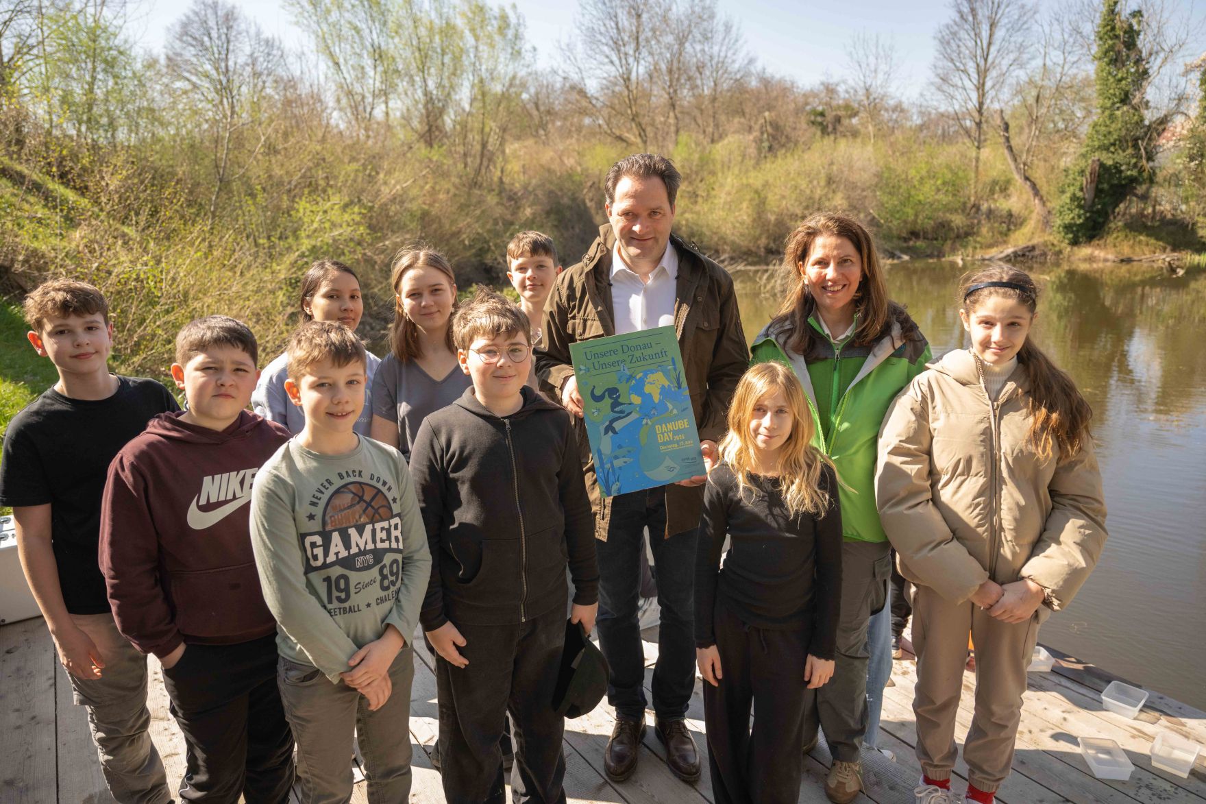 DSC_2367.jpg Im schlossORTH Nationalpark machte Bundesminister Norbert Totschnig gemeinsam mit LH-Stv. Stephan Pernkopf einen Rundgang auf der Schlossinsel und besichtigte die neuen Attraktionen.