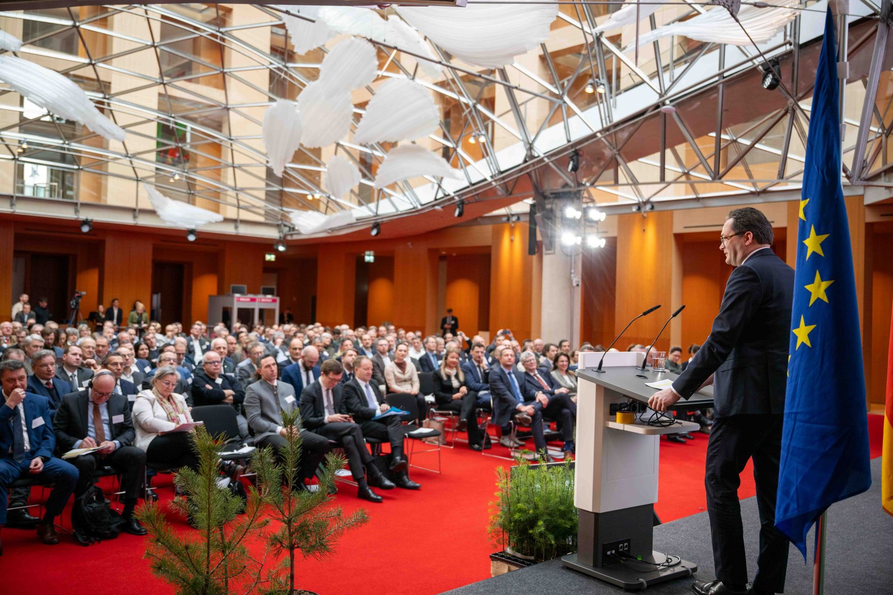 HBM Totschnig beim EU-Symposium des Deutschen Forstwirtschaftsrates im Rahmen der Gr&uuml;nen Woche in Berlin