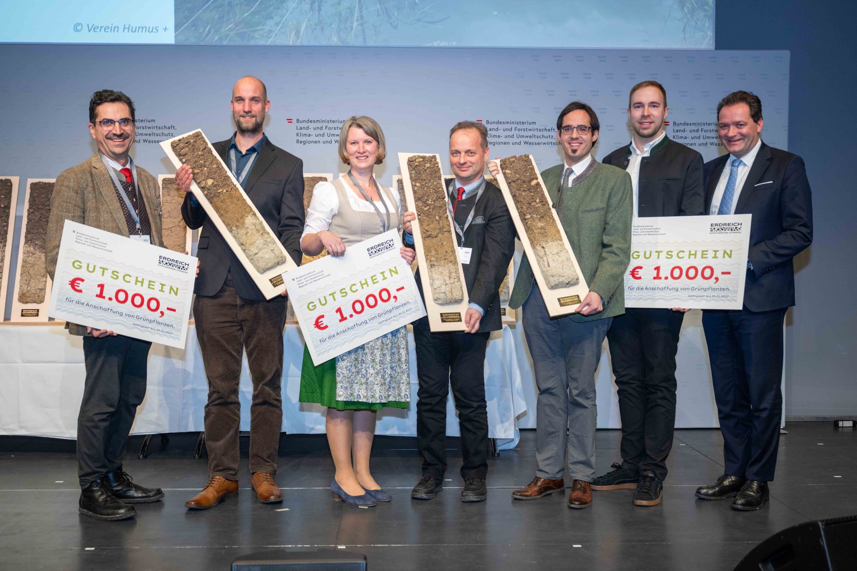Bodenschutz als Zukunftsaufgabe: Bundesminister Norbert Totschnig zeichnete im Rahmen des ERDREICH-Preis 2026 Pionierprojekte aus.