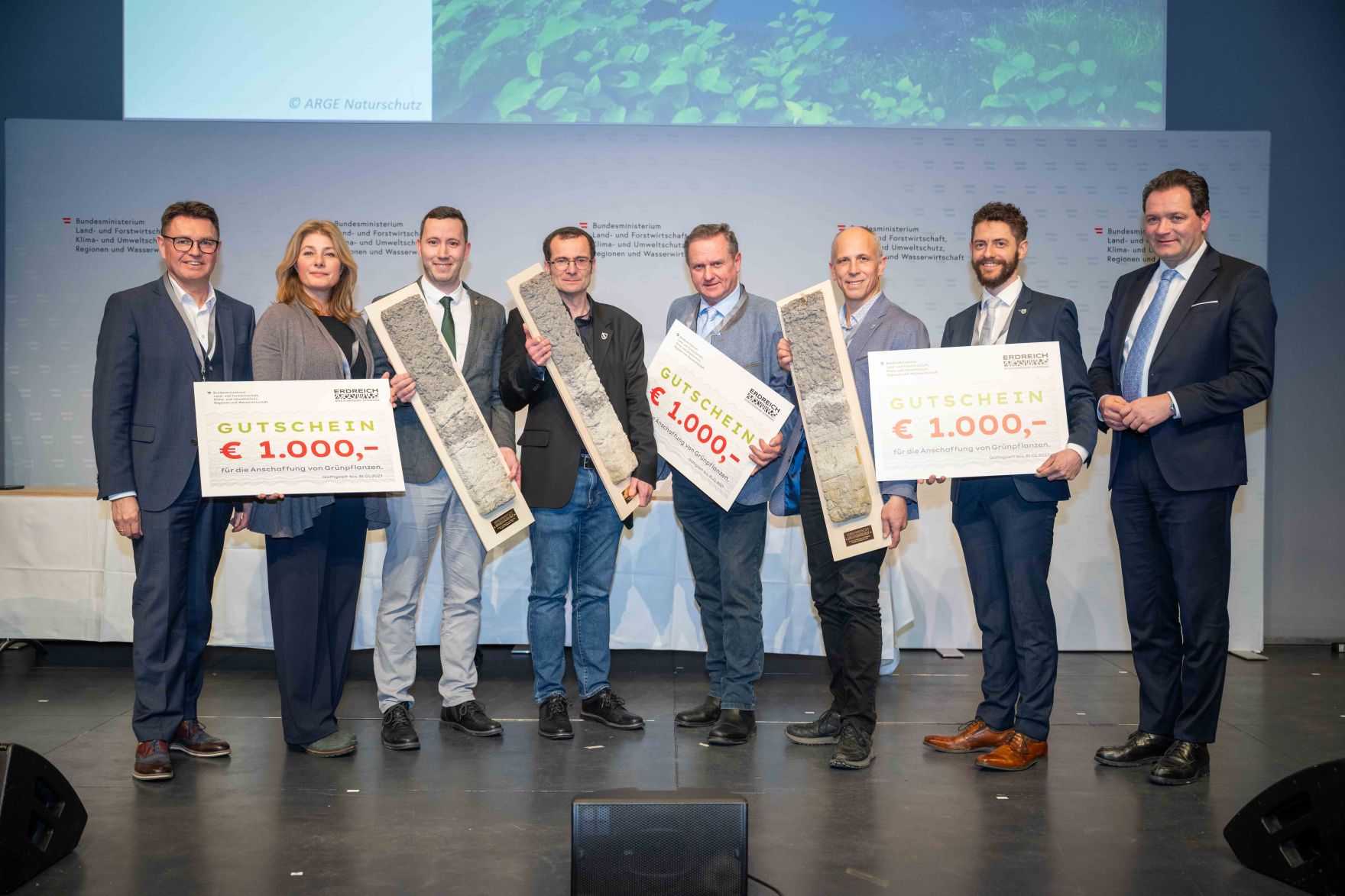 Bodenschutz als Zukunftsaufgabe: Bundesminister Norbert Totschnig zeichnete im Rahmen des ERDREICH-Preis 2026 Pionierprojekte aus.