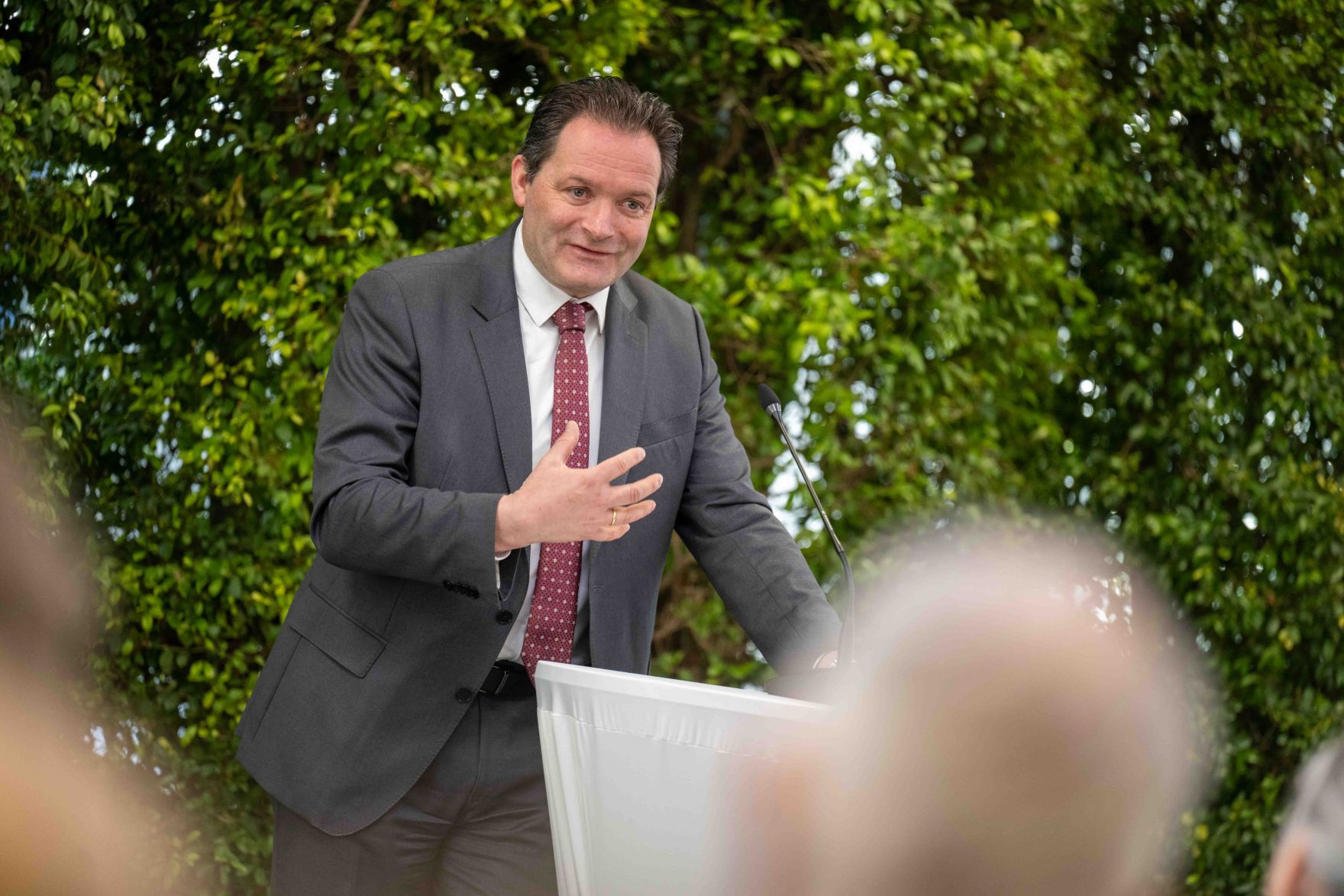 Herr Bundesminister Norbert Totschnig besuchte die feierliche Er&ouml;ffnung der Demohalle der HBLFA Sch&ouml;nbrunn.