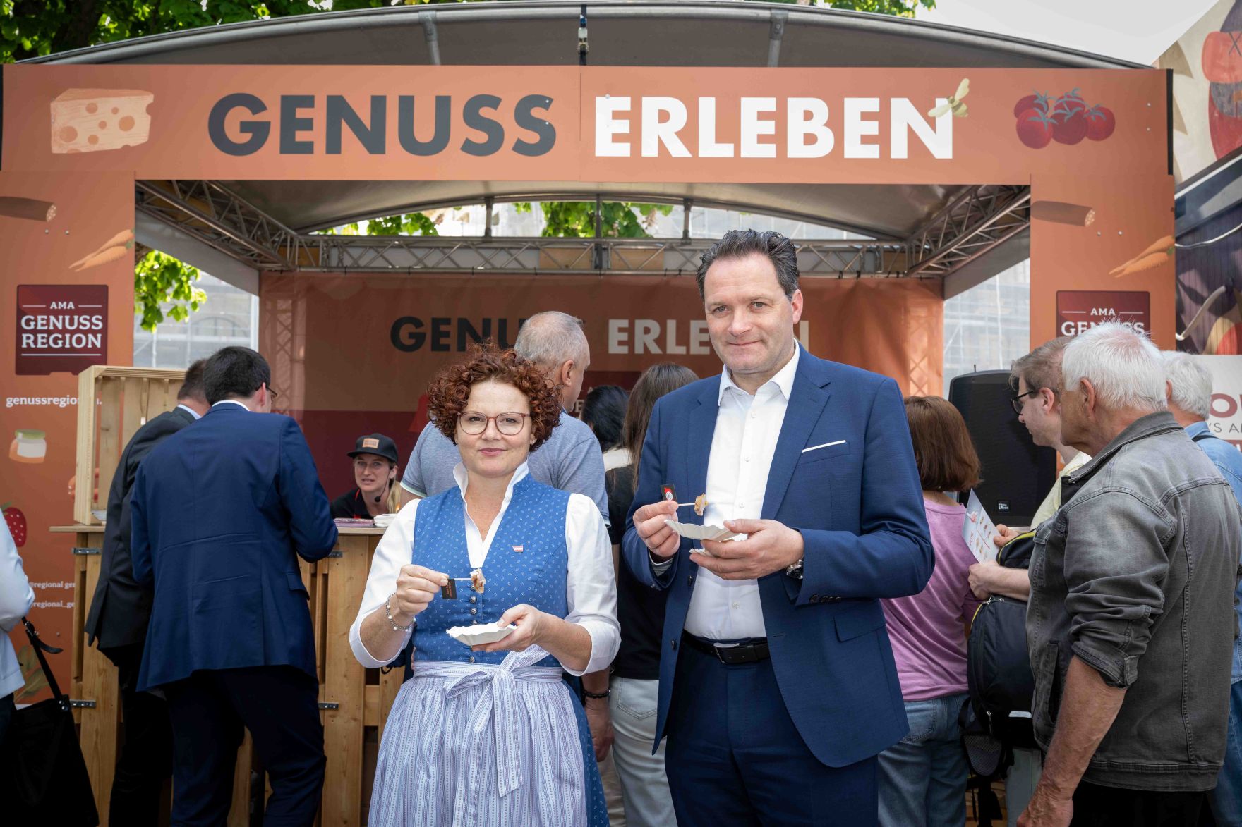 Das GENUSS-FESTIVAL bringt von 8. bis 10. Mai &Ouml;sterreichs kulinarische Vielfalt in den Wiener Stadtpark. Mehr als 100 b&auml;uerliche Direktvermarktungsbetriebe, Lebensmittelmanufakturen und Gastronomiebetriebe pr&auml;sentieren regionale Spezialit&auml;ten aus allen AMA GENUSS REGIONEN.