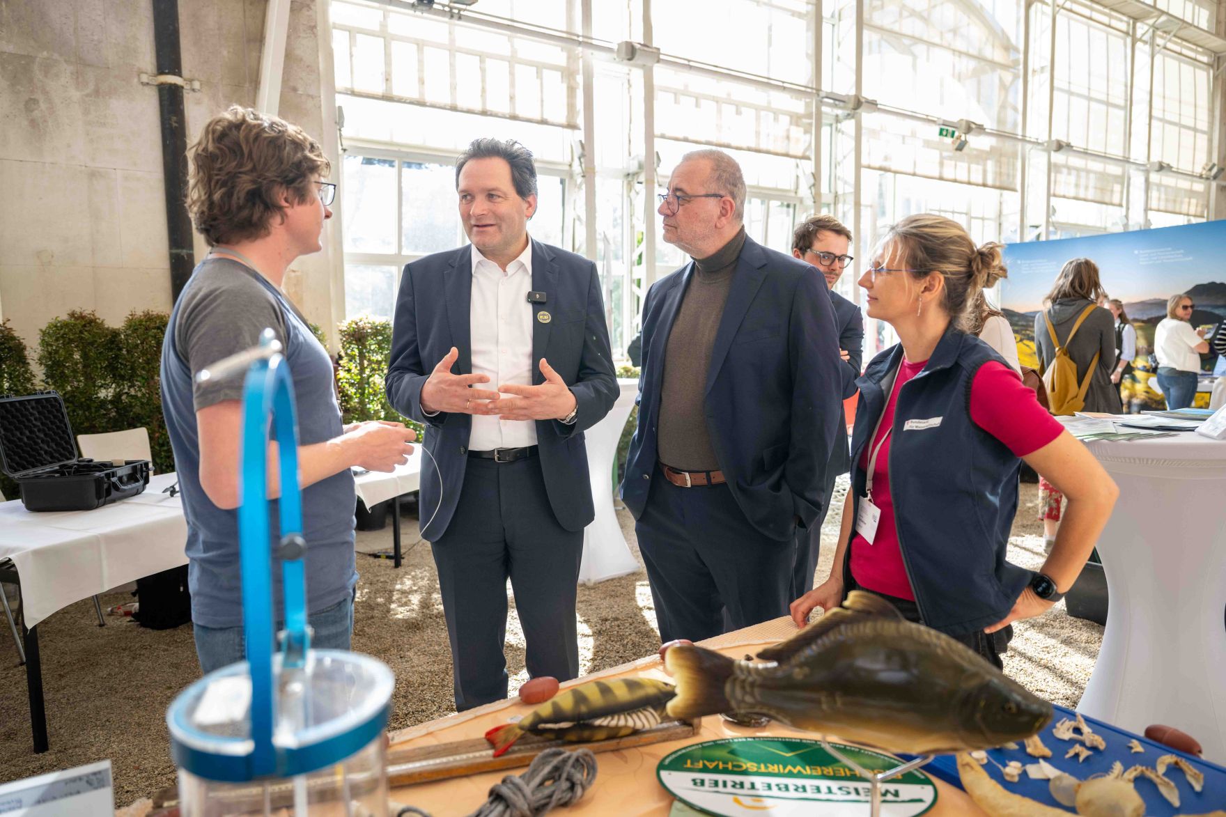 Bundesminister Norbert Totschnig besuchte im Rahmen der Langen Nacht der Forschung die beiden Standorte des BMLUK.