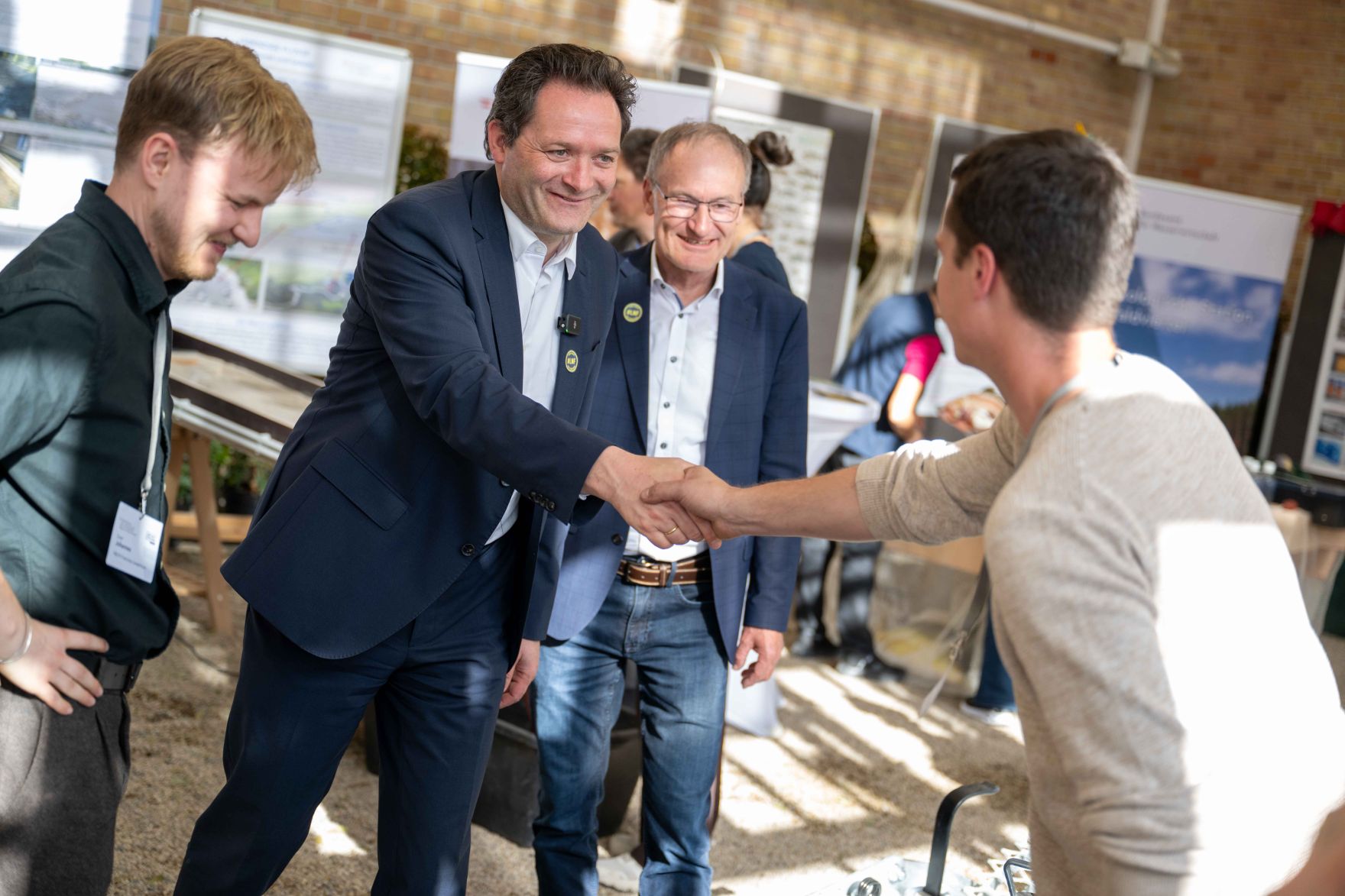 Bundesminister Norbert Totschnig besuchte im Rahmen der Langen Nacht der Forschung die beiden Standorte des BMLUK.