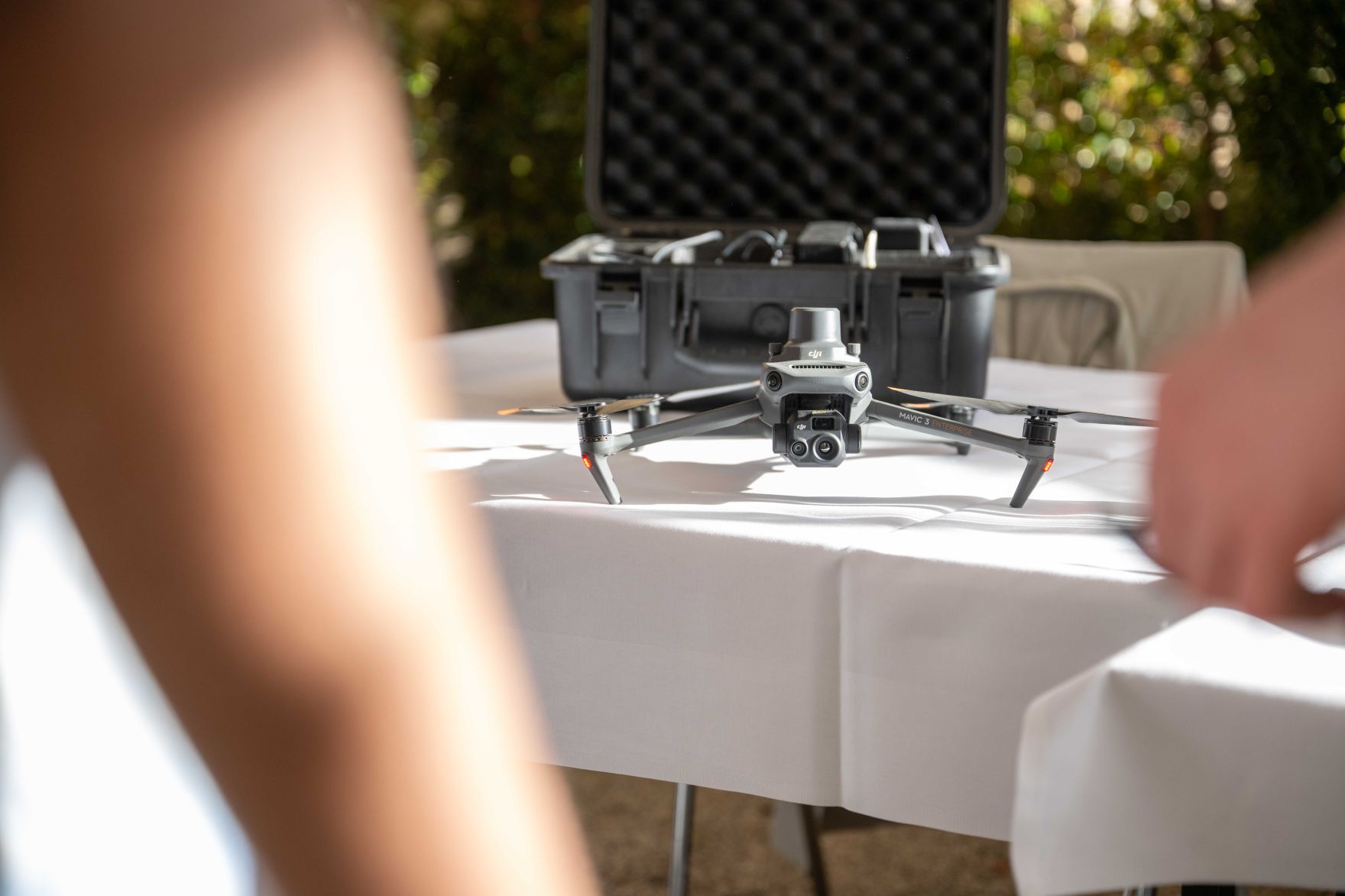 Bundesminister Norbert Totschnig besuchte im Rahmen der Langen Nacht der Forschung die beiden Standorte des BMLUK.