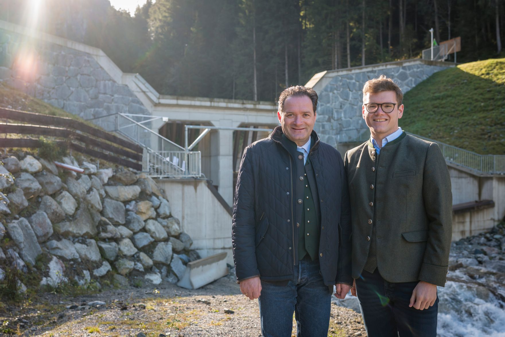Pressekonferenz und Fachbesichtigung Geschiebemonitoringstation Habach im Pinzgau Land Salzburg im Bild: Landesrat Maxmilian Aigner &amp; Bundesminister Norbert Totschnig Foto: Land Salzburg/LR Aigner/Christian Leopold 16.10.2026