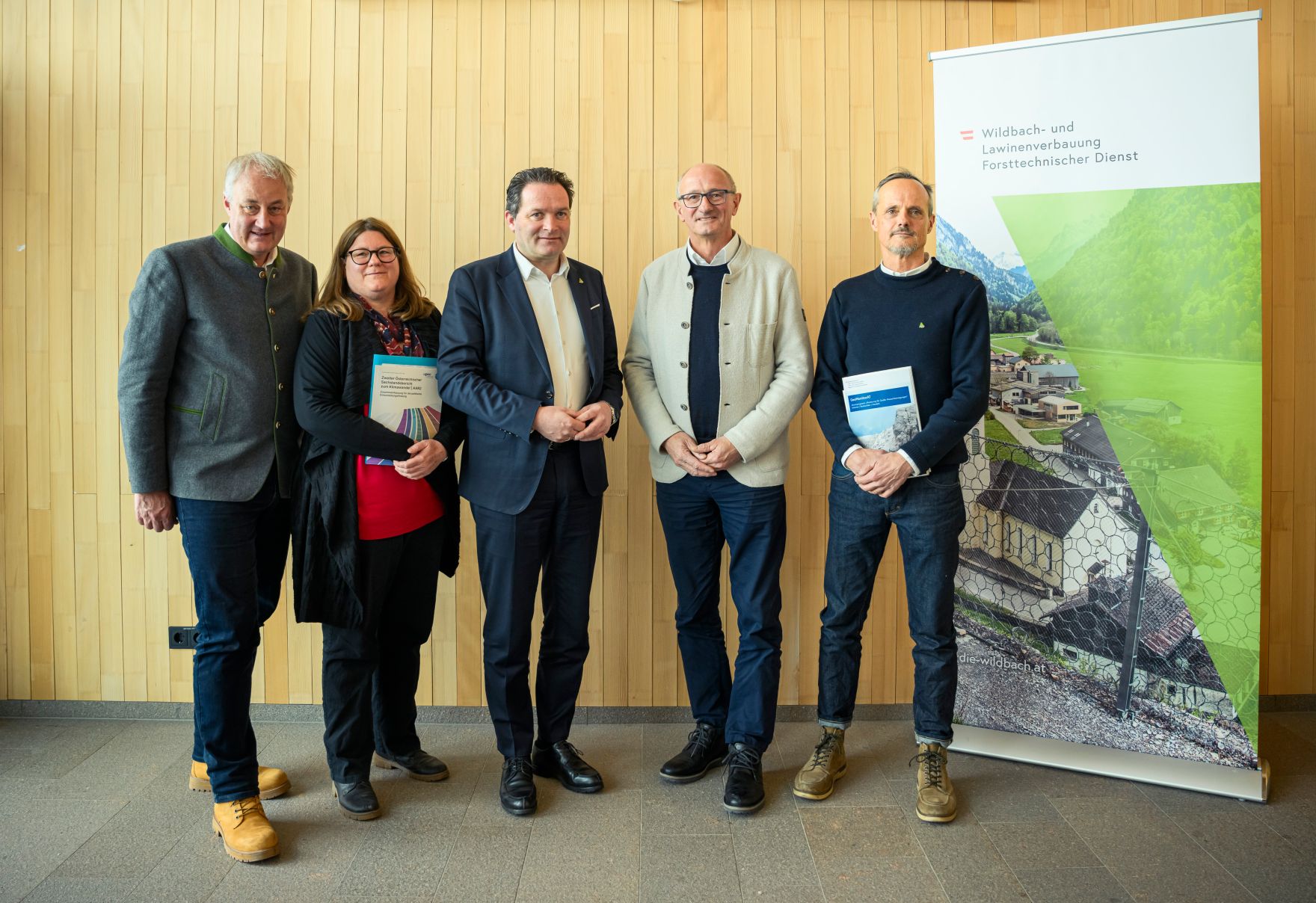 Bundesminister Norbert Totschnig und Landeshauptmann Anton Mattle: &Ouml;sterreich startet bundesweites Monitoring f&uuml;r Bergst&uuml;rze und Gro&szlig;rutschungen.