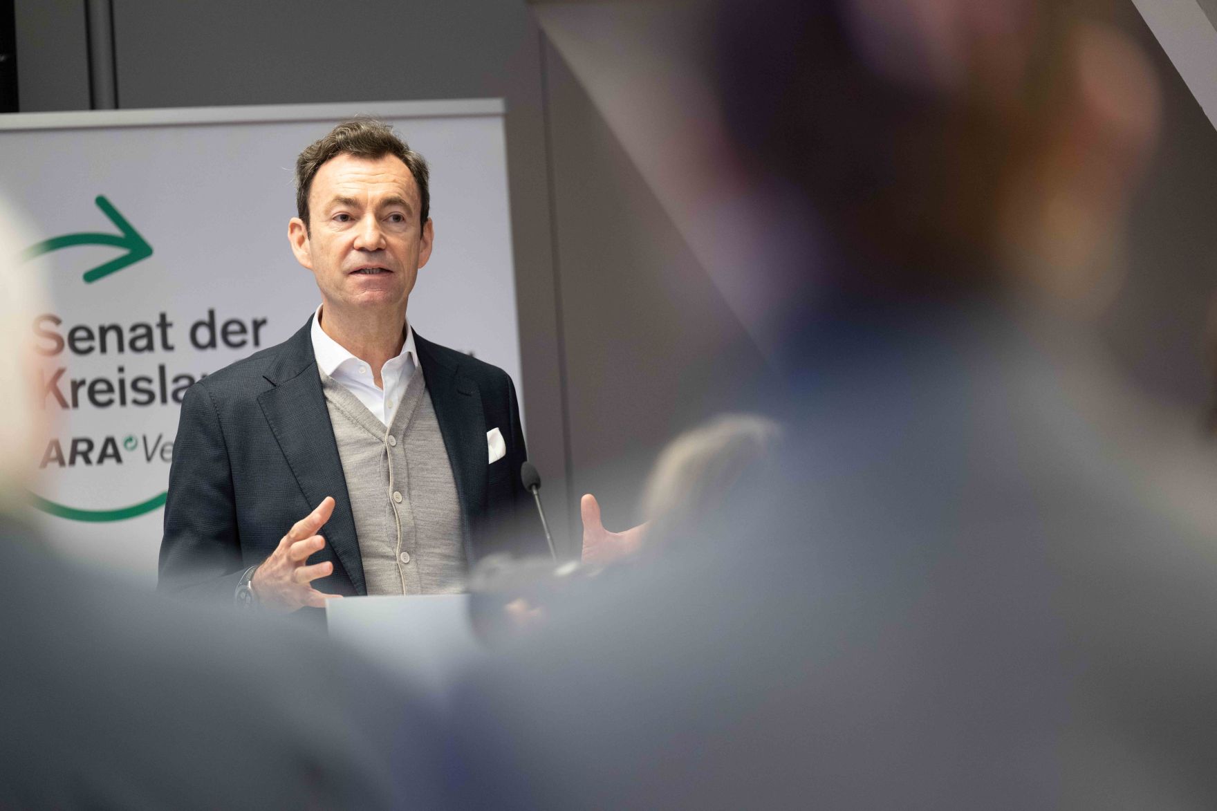 Kreislaufwirtschaft in &Ouml;sterreich ist resilienter Wirtschaftsfaktor mit klarem Zukunftspotenzial. Das zeigt eine aktuelle Studie von PwC, die gemeinsam mit dem Senat der Kreislaufwirtschaft der ARA durchgef&uuml;hrt wurde.