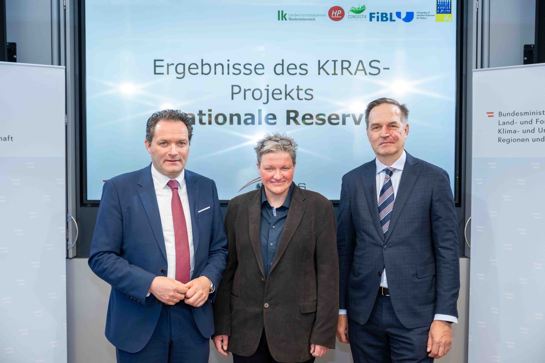 Bei der Pressekonferenz zur strategischen Vorratshaltung wurden die Ergebnisse der KIRAS-Studie pr&auml;sentiert und ein Bild dar&uuml;ber abgegeben, wie gut &Ouml;sterreich f&uuml;r den Ernstfall ger&uuml;stet ist.