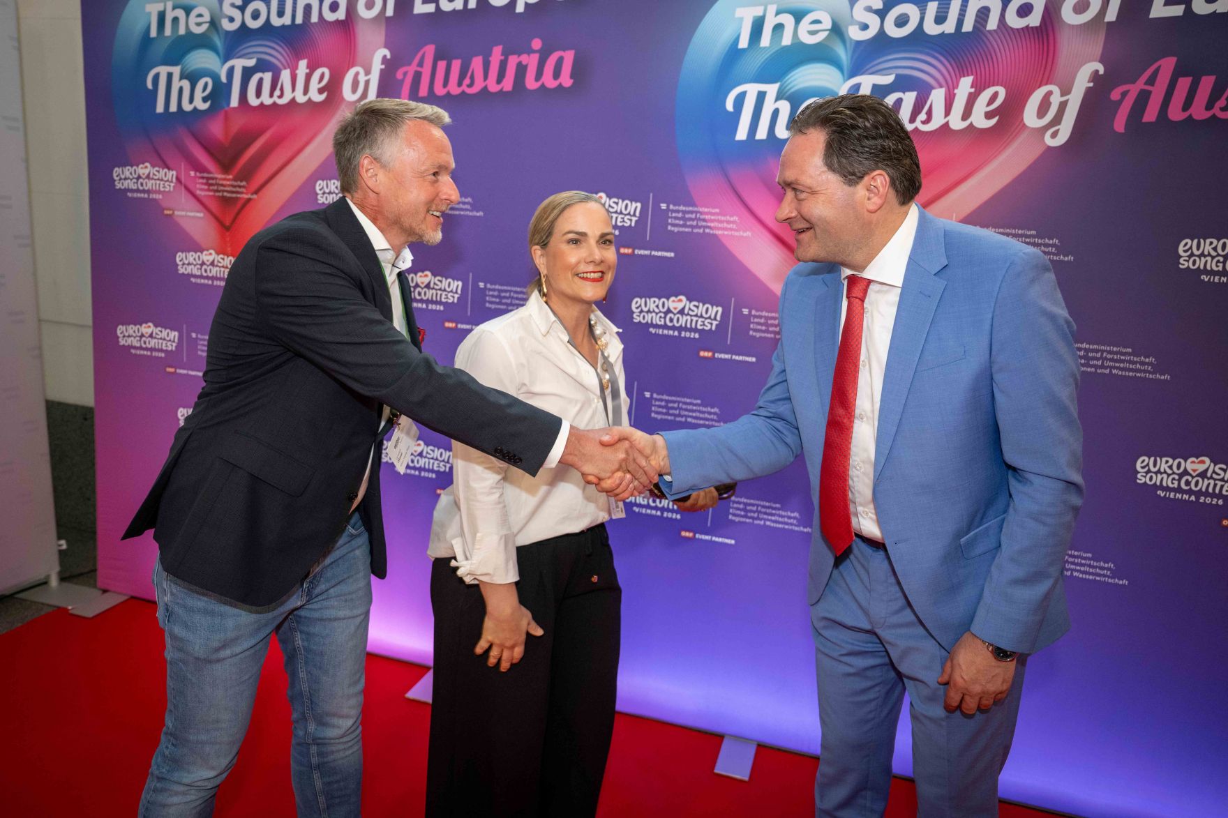 Im Rahmen des Eurovision Song Contest lud Bundesminister Norbert Totschnig zum Side-Event &bdquo;The Sound of Europe, the Taste of Austria&ldquo; ins Landwirtschaftsministerium am Stubenring internationale G&auml;ste sowie Delegationen der teilnehmenden Nationen ein.